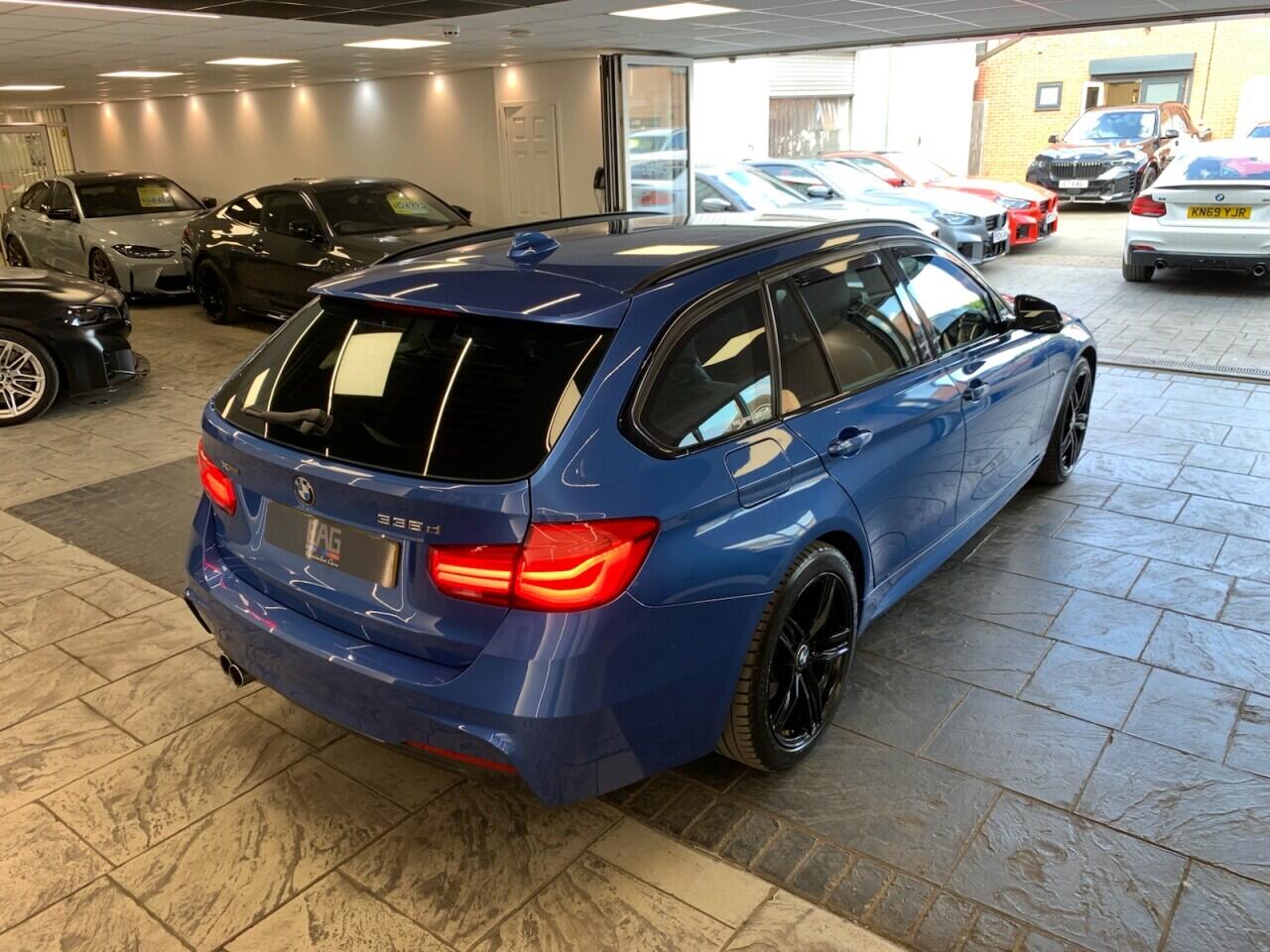 BMW 3 Series view 16