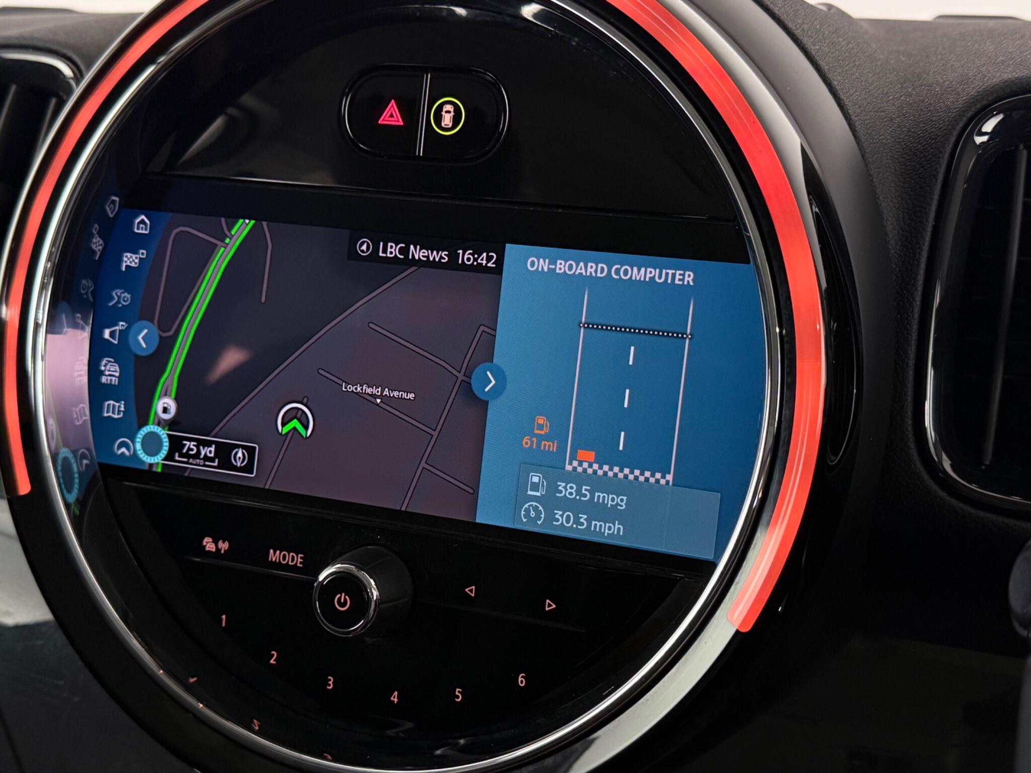 Mini Countryman view 25