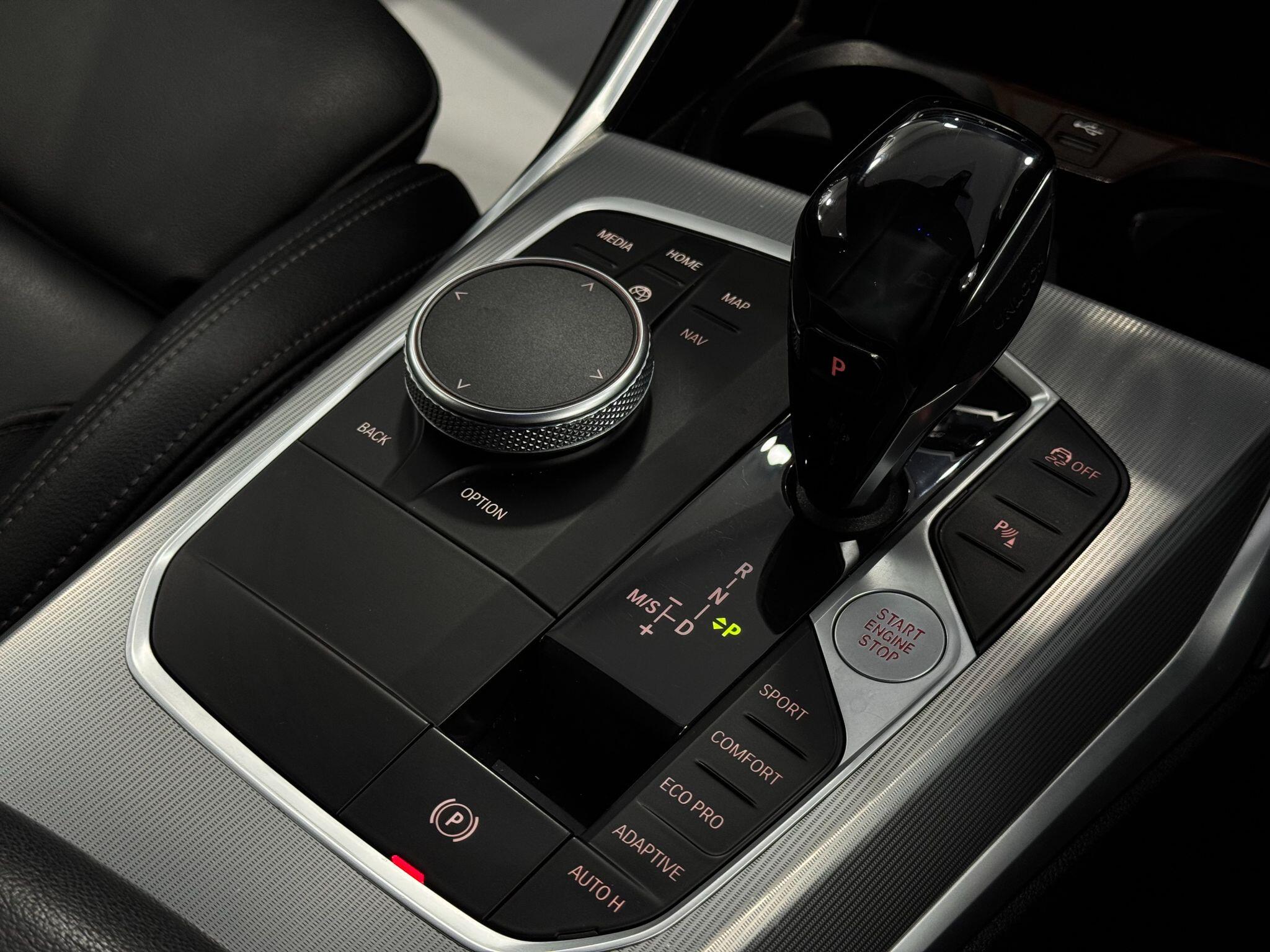 BMW 3 Series view 34
