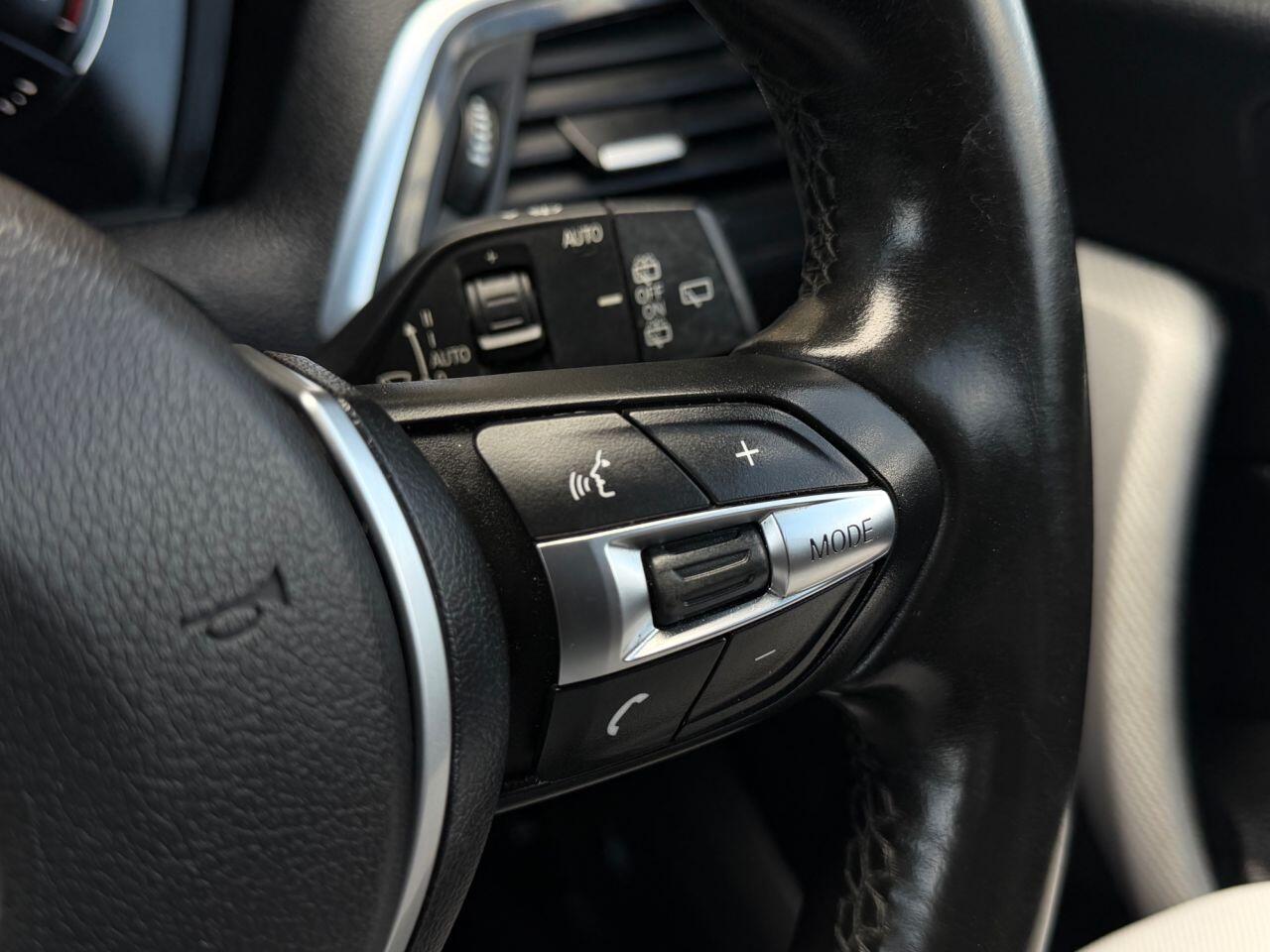 BMW 1 Series view 32