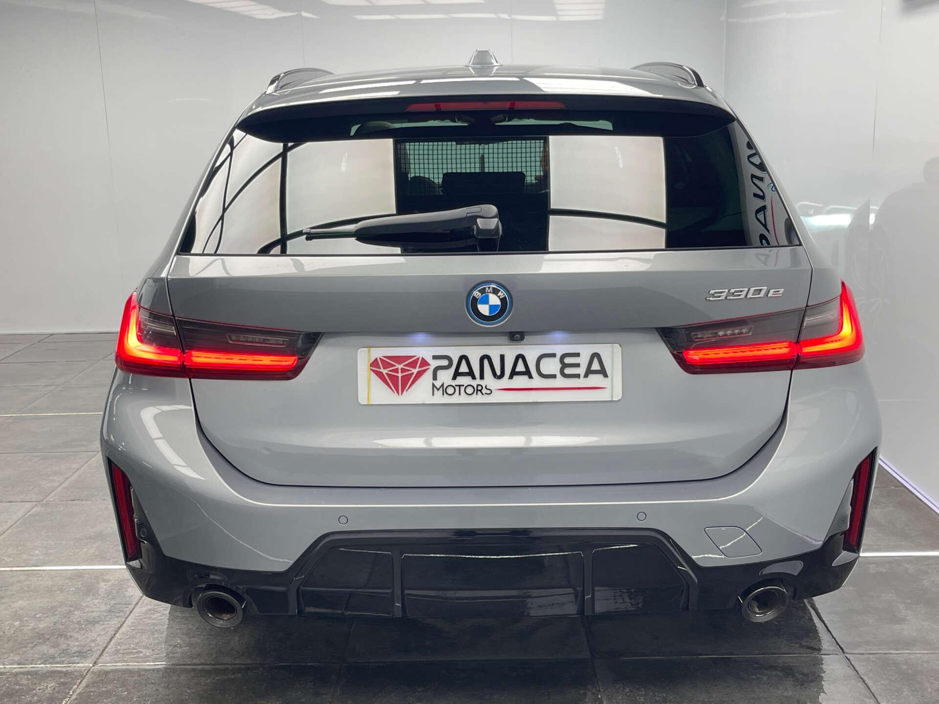 BMW 3 Series view 36