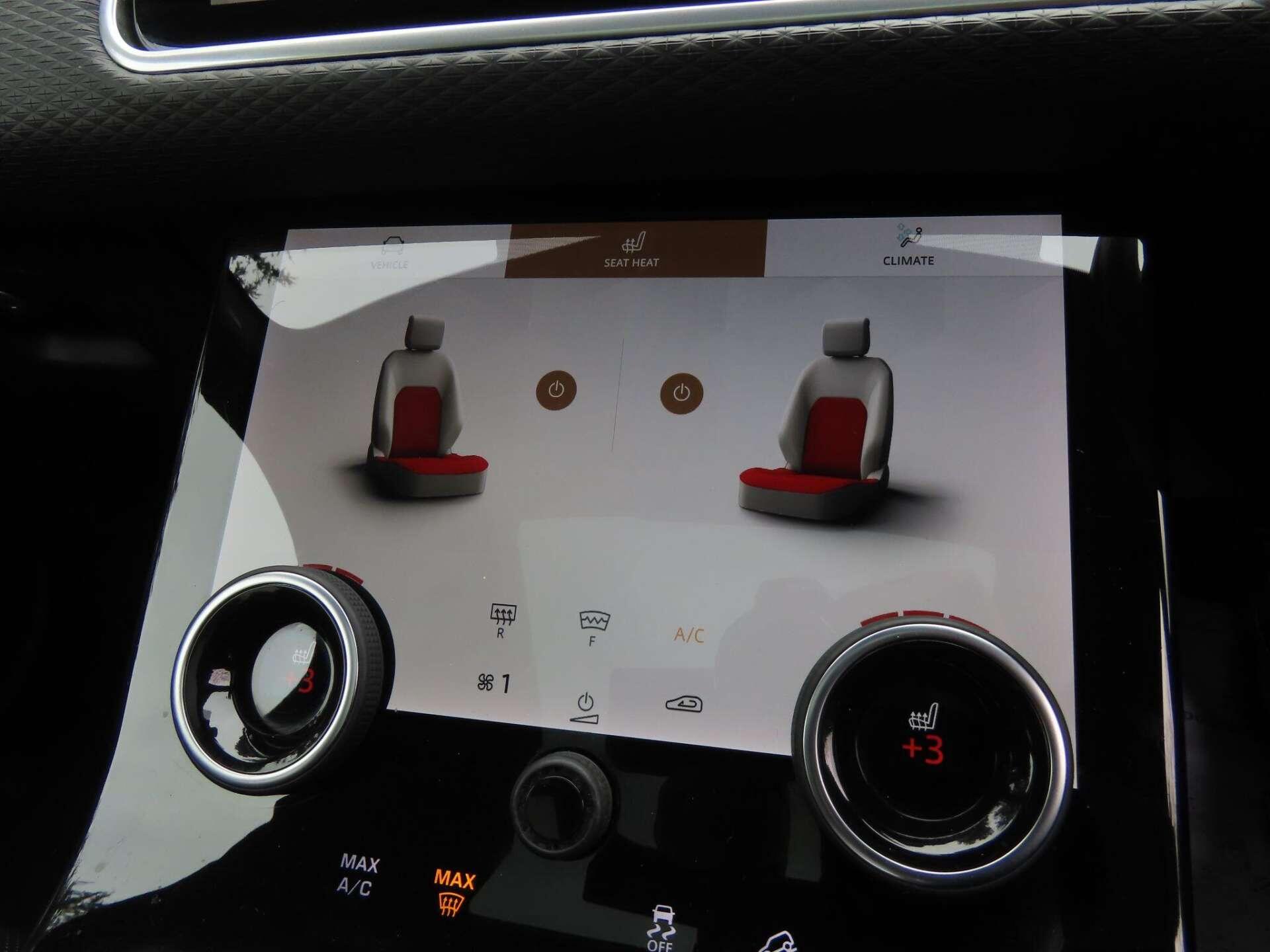 Land Rover Range Rover Velar view 13