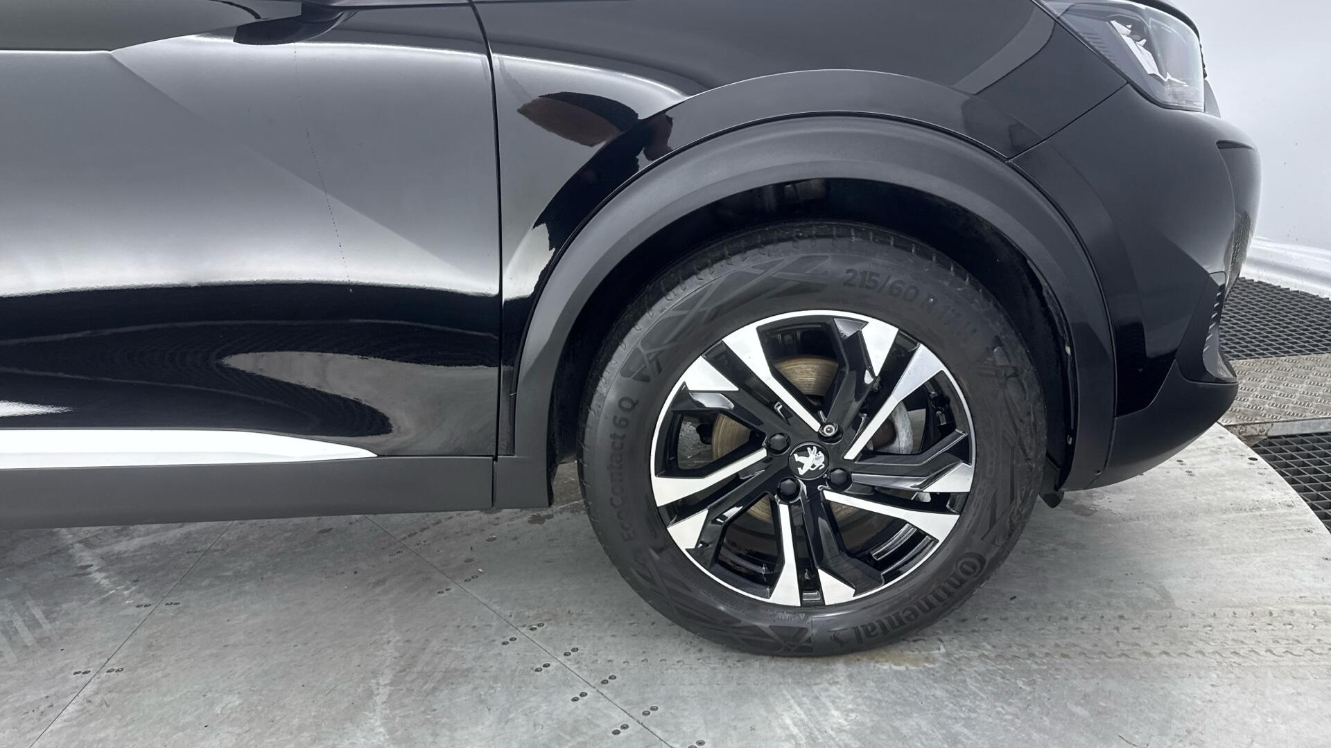 Peugeot 2008 view 19