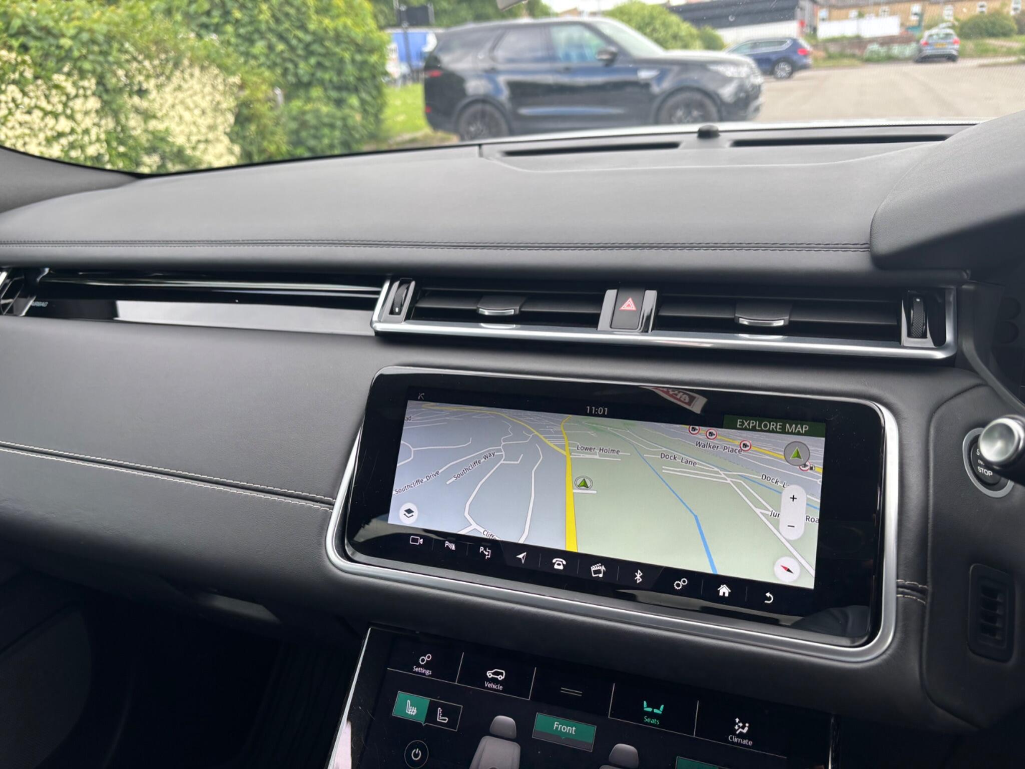 Land Rover Range Rover Velar view 28
