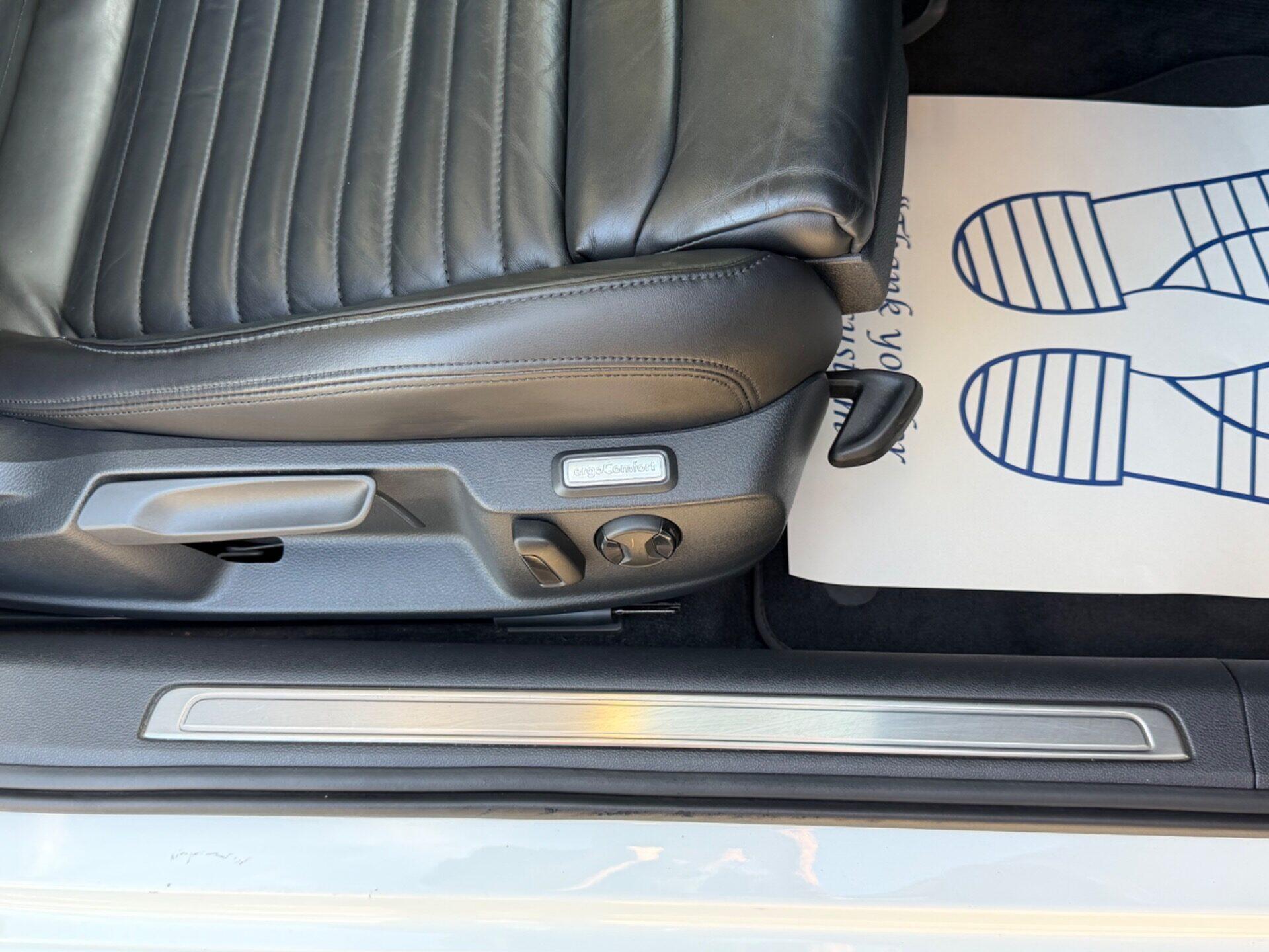 Volkswagen Passat view 32