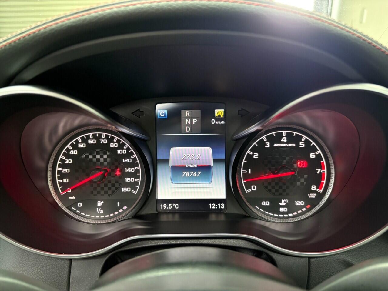 Mercedes-Benz C-Class view 27