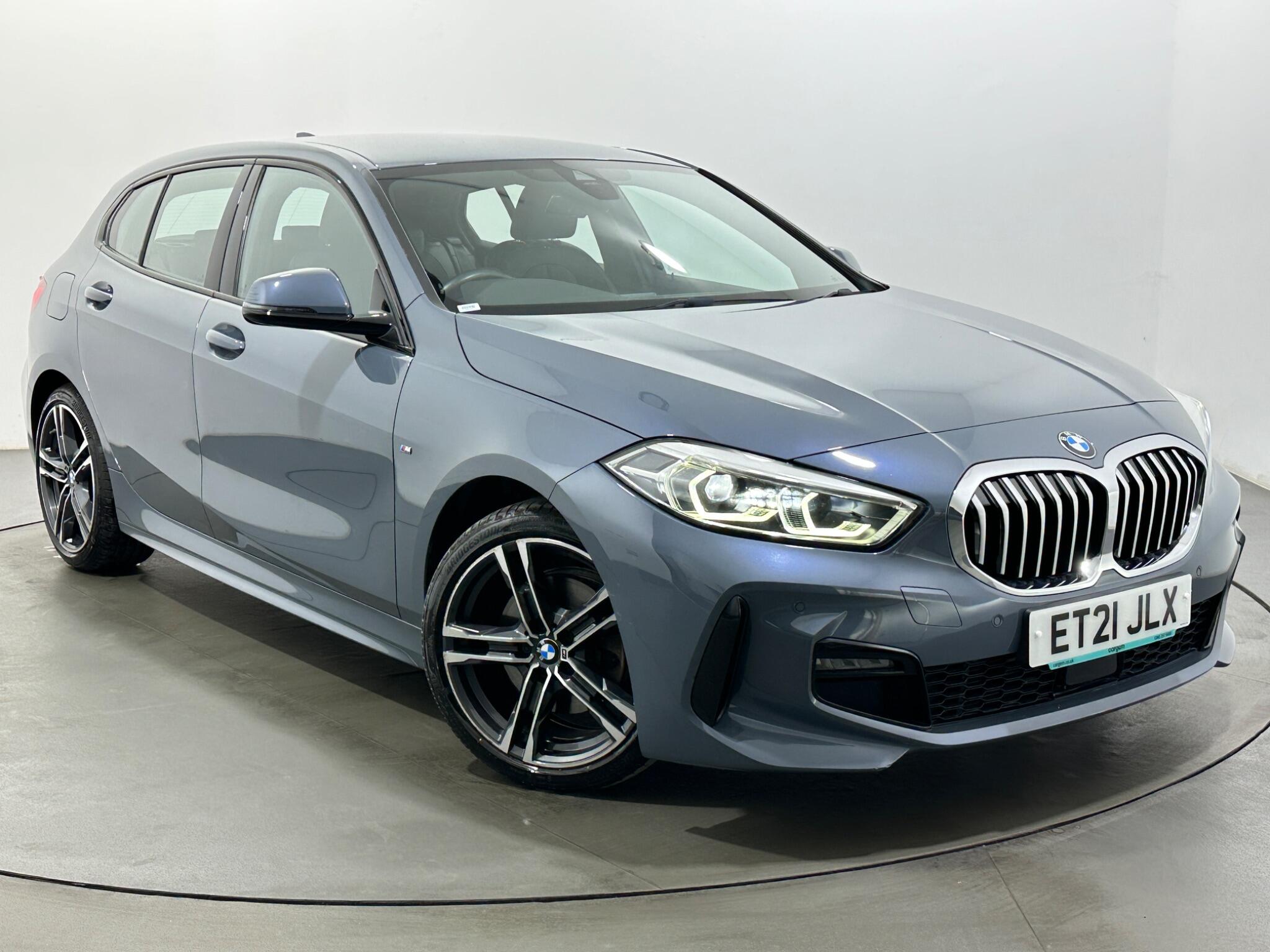 BMW 1 Series view 54