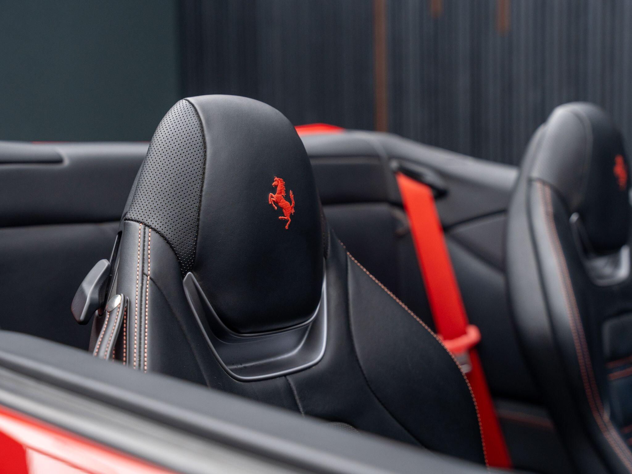 Ferrari Portofino view 16