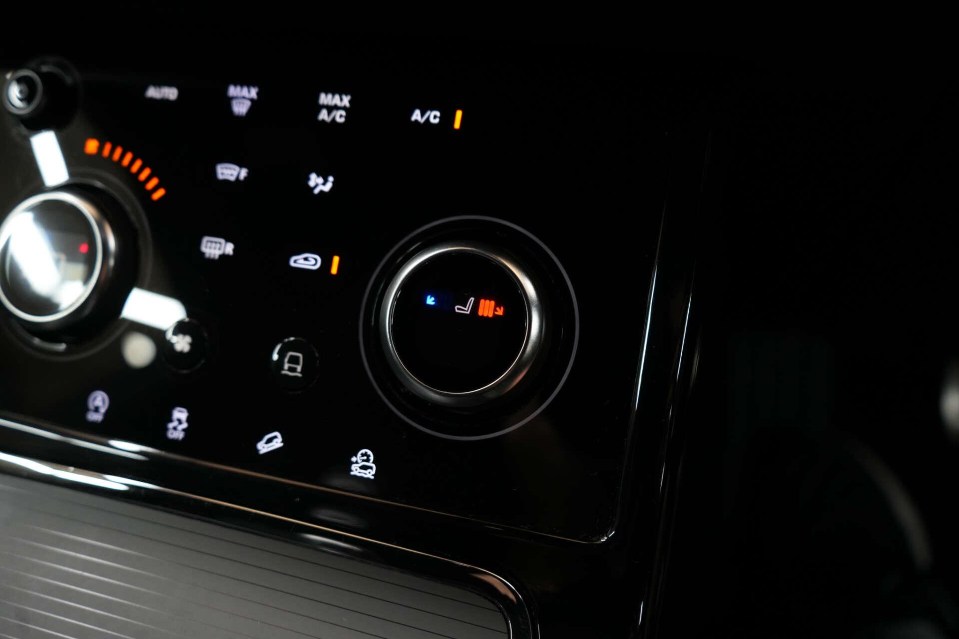 Land Rover Range Rover Evoque view 35