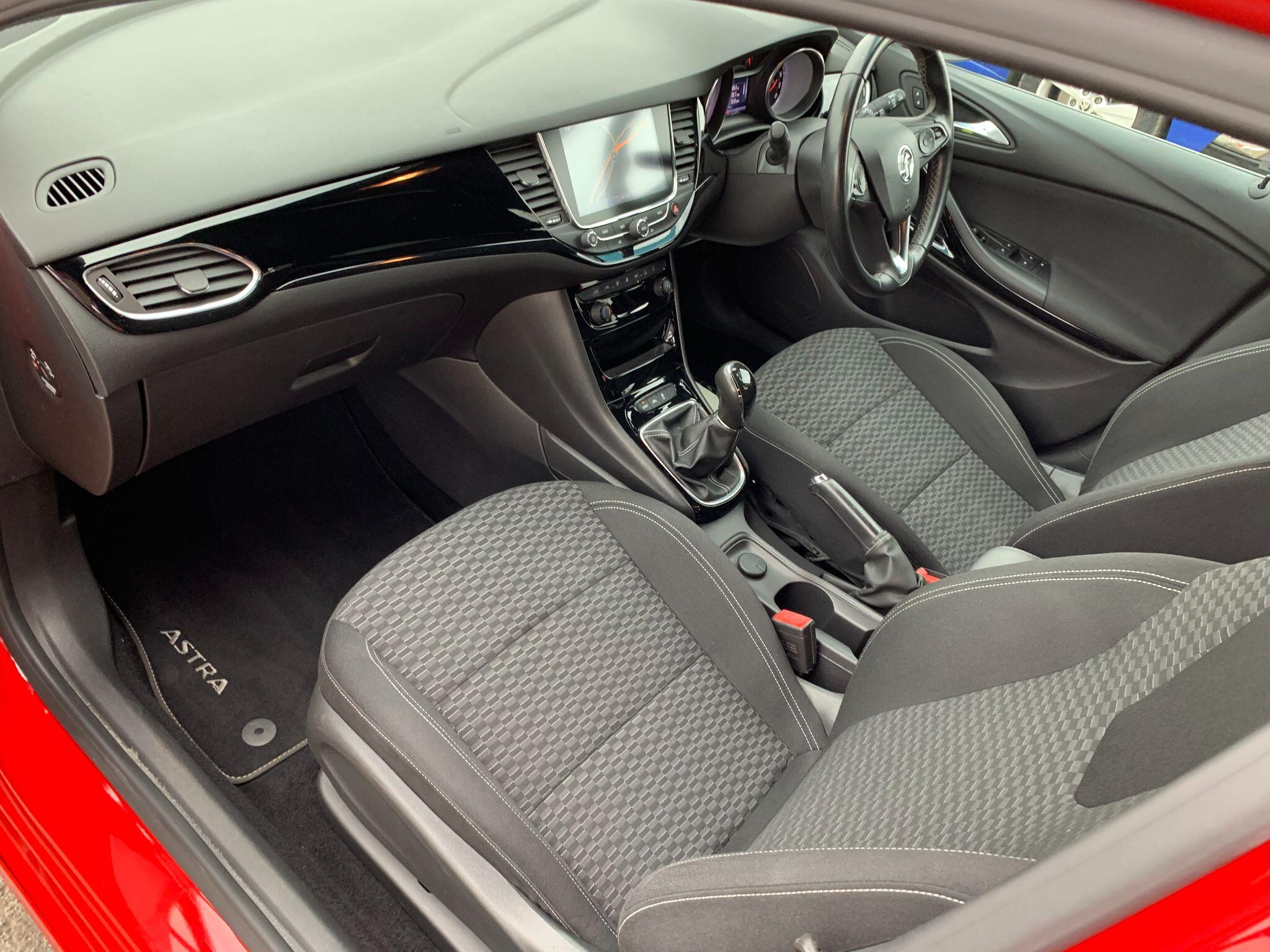 Vauxhall Astra view 24