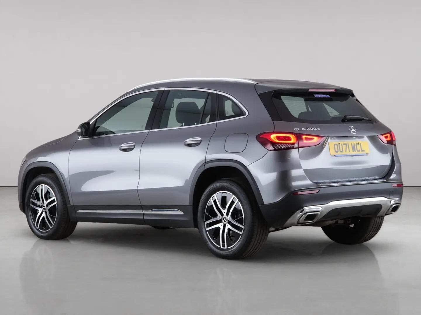 Mercedes-Benz Gla view 6