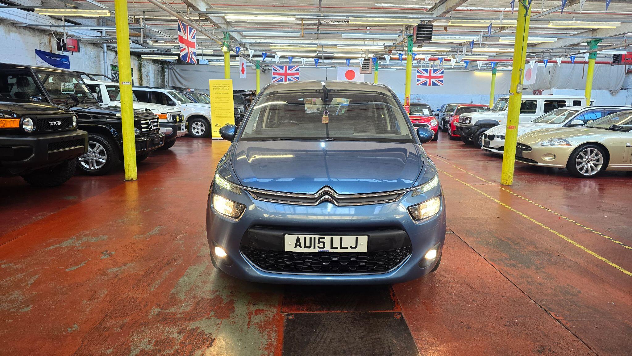 Citroen C4 Picasso view 2