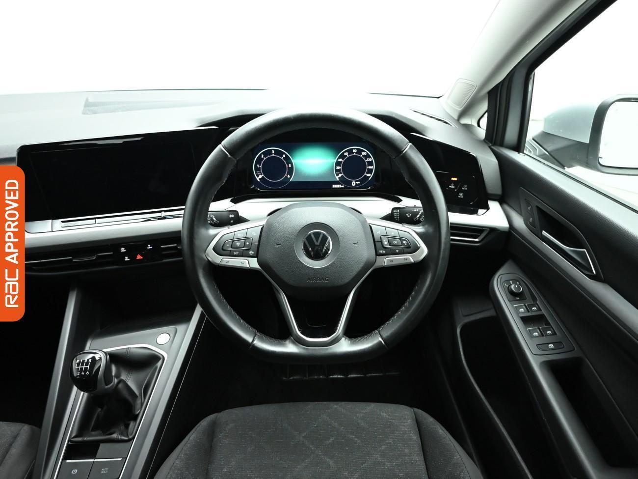 Volkswagen Golf view 9