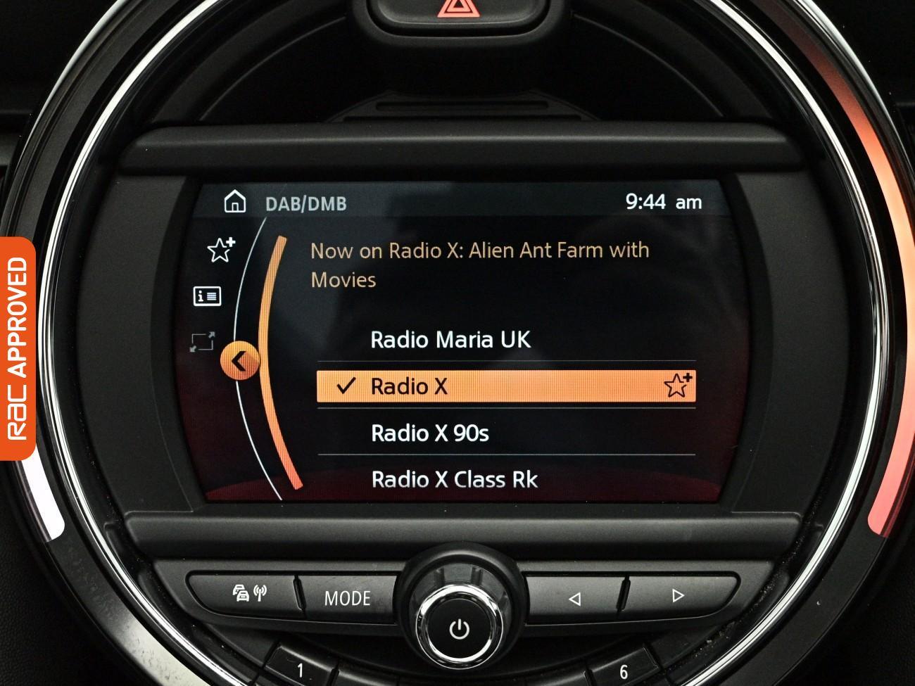 Mini Convertible view 15