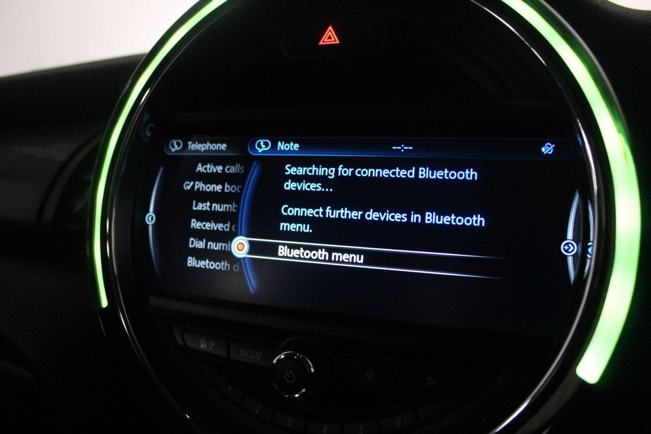 Mini Hatch view 31