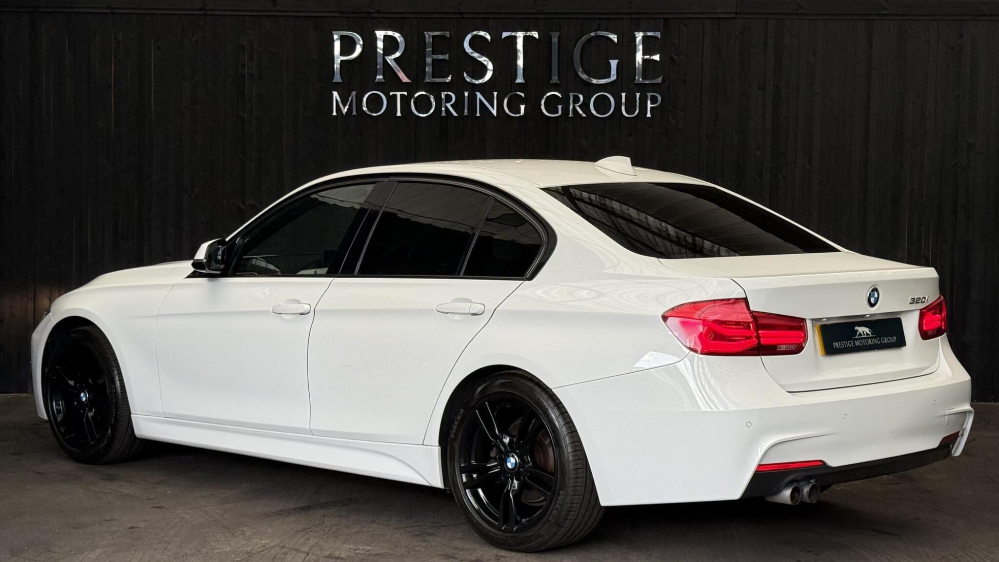 BMW 3 Series view 19