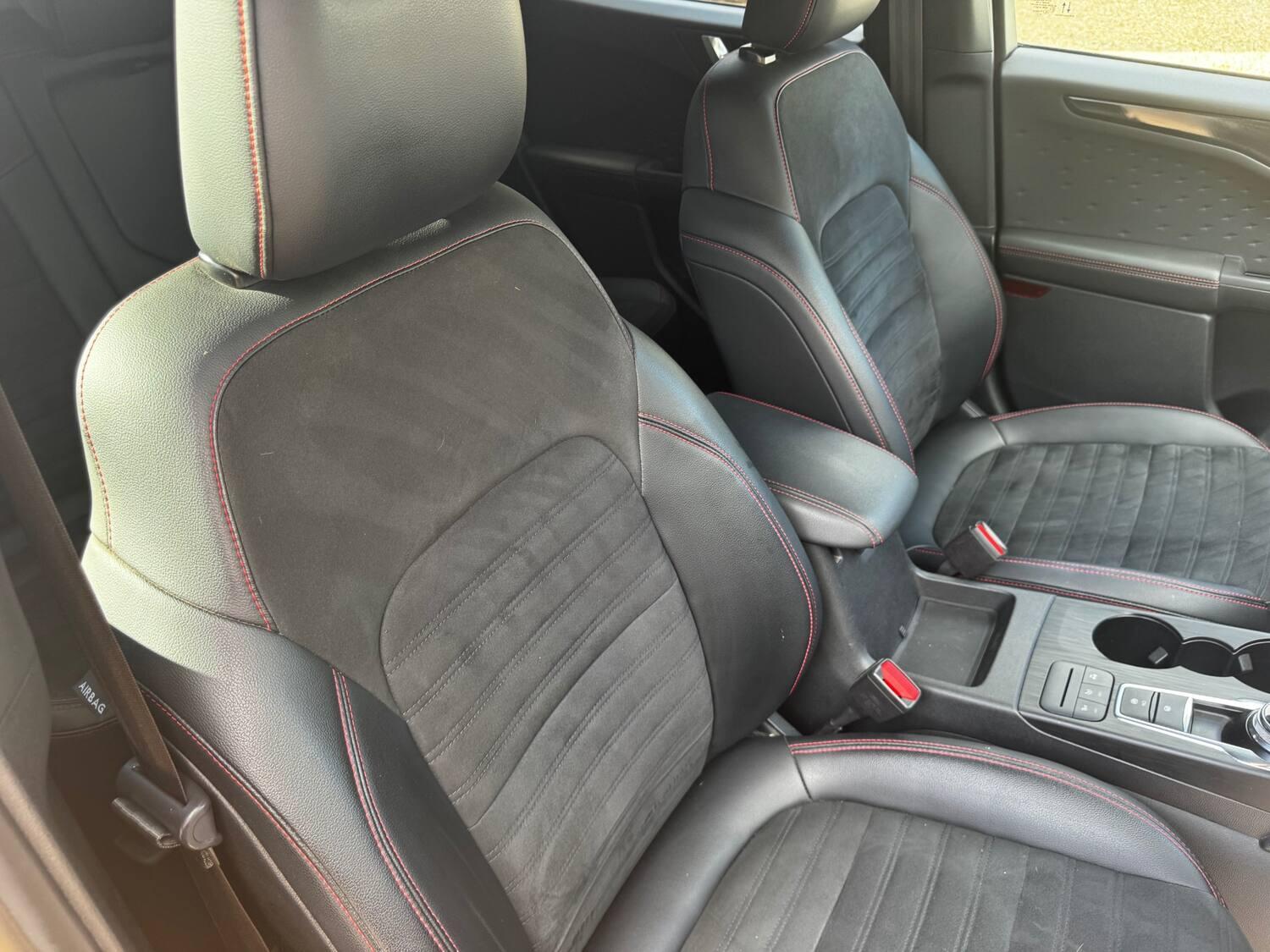 Ford Kuga view 32