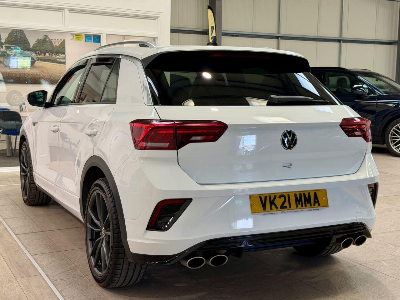 Volkswagen T-Roc view 17