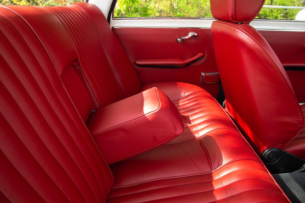 Alfa Romeo Giulia view 45