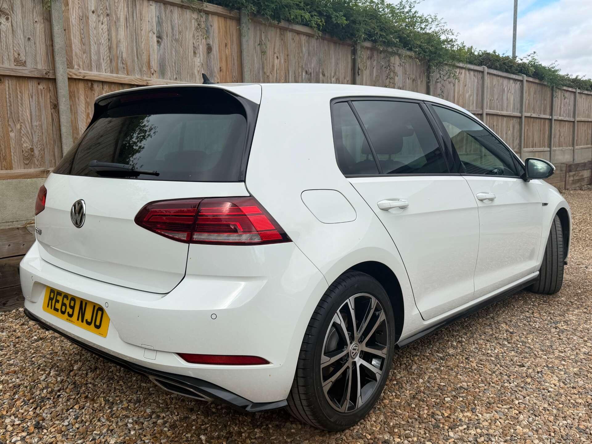 Volkswagen Golf view 14
