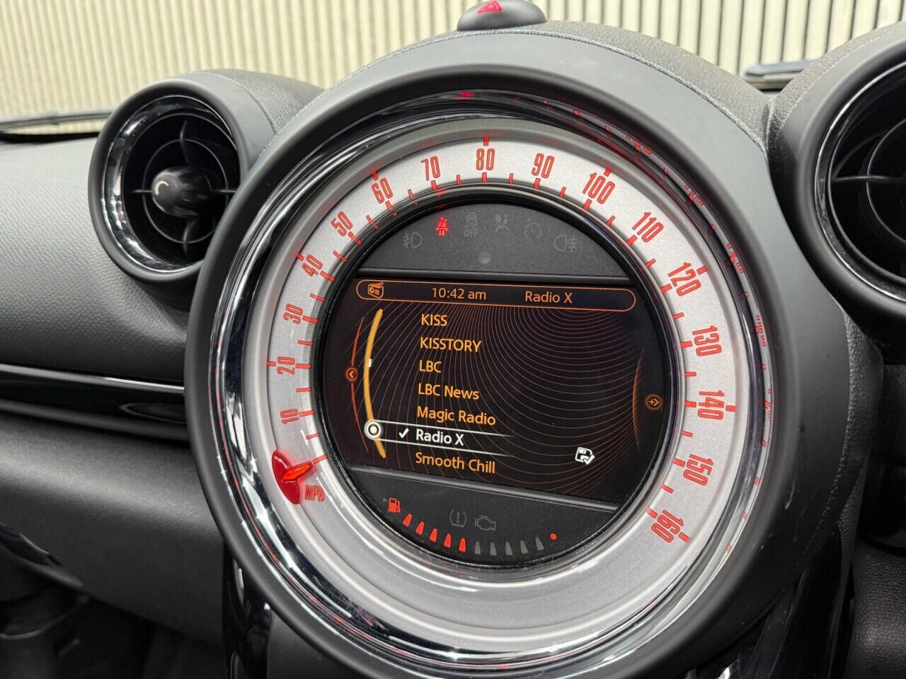 Mini Countryman view 15