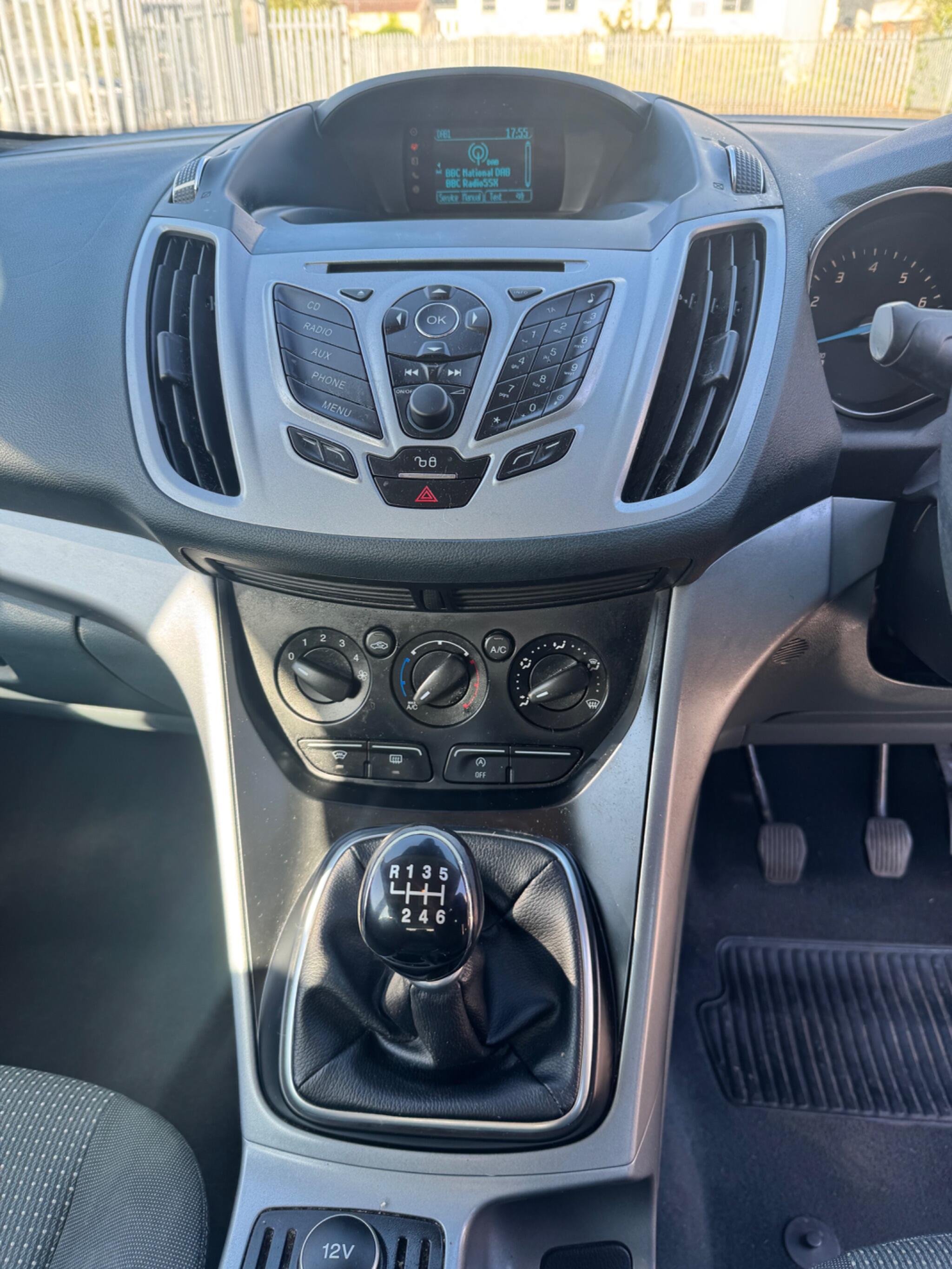 Ford C-Max view 24