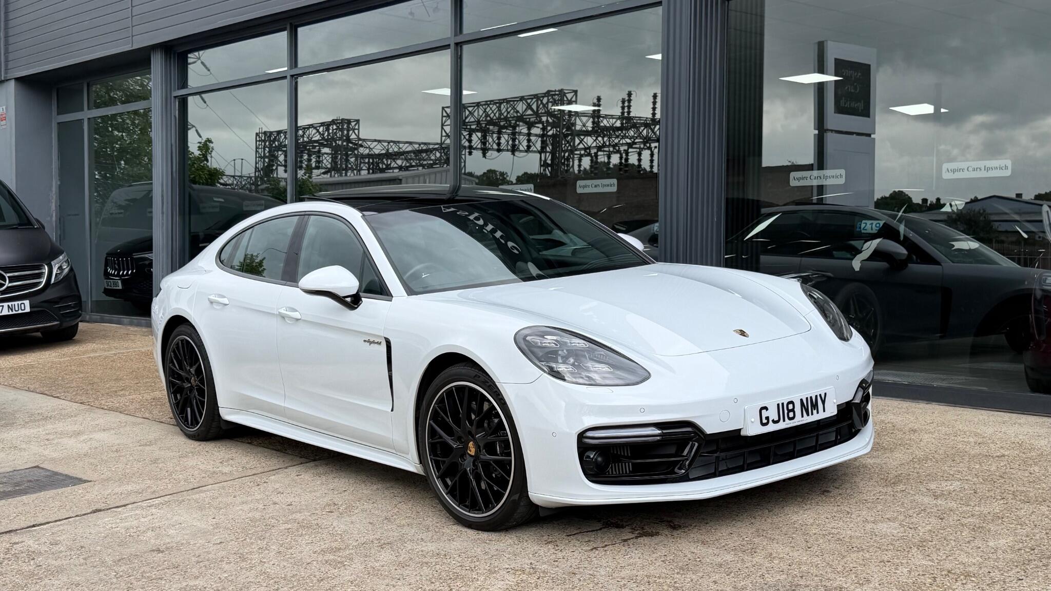 Porsche Panamera main image