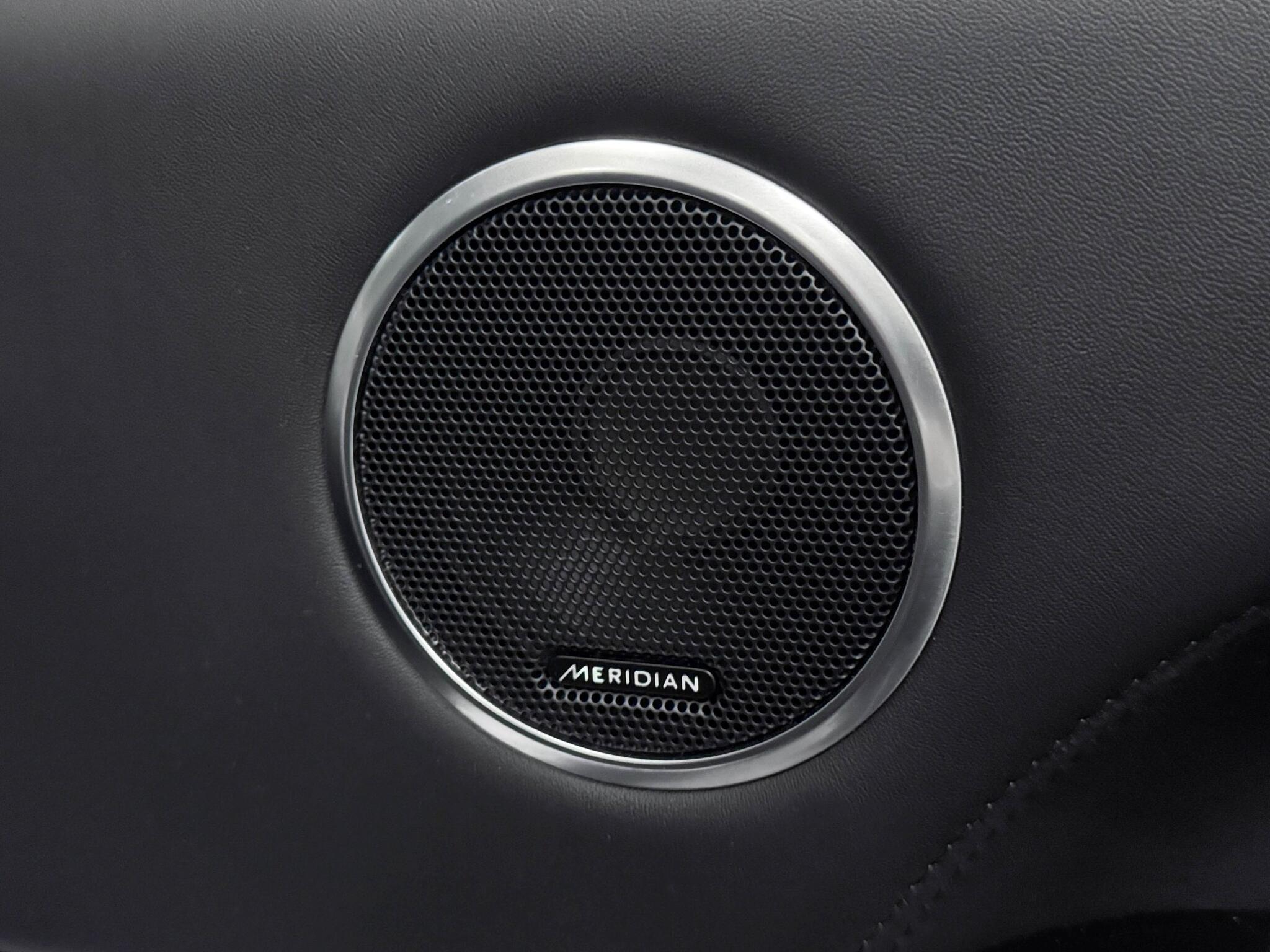Land Rover Range Rover Sport view 22