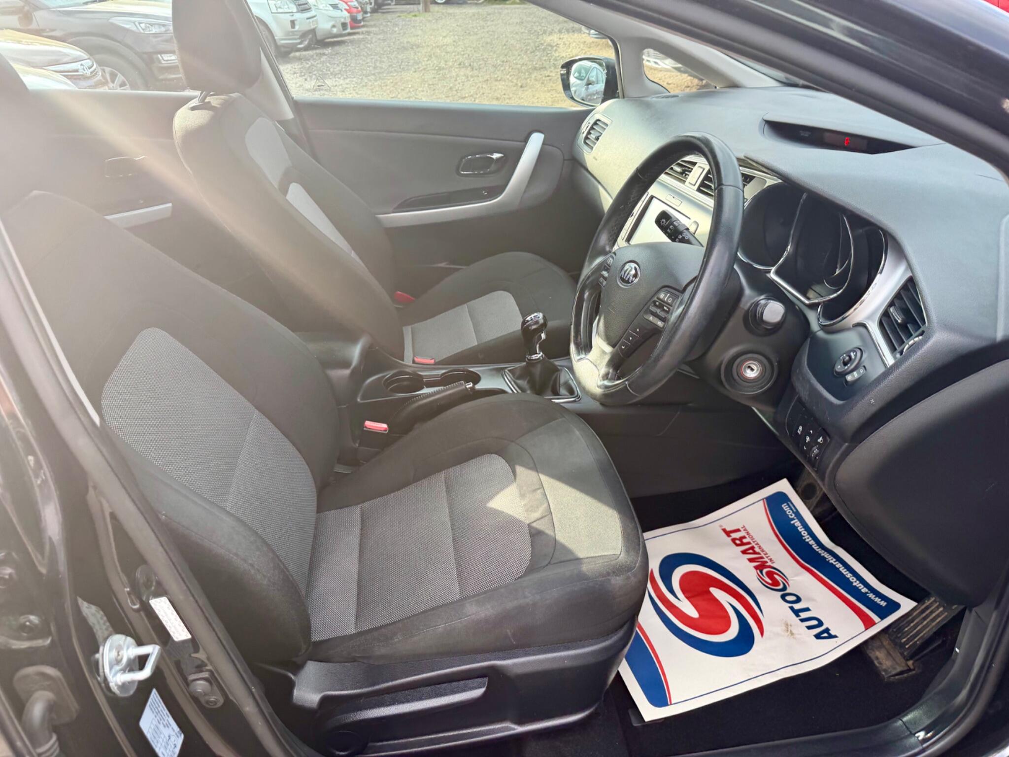 Kia Ceed view 21