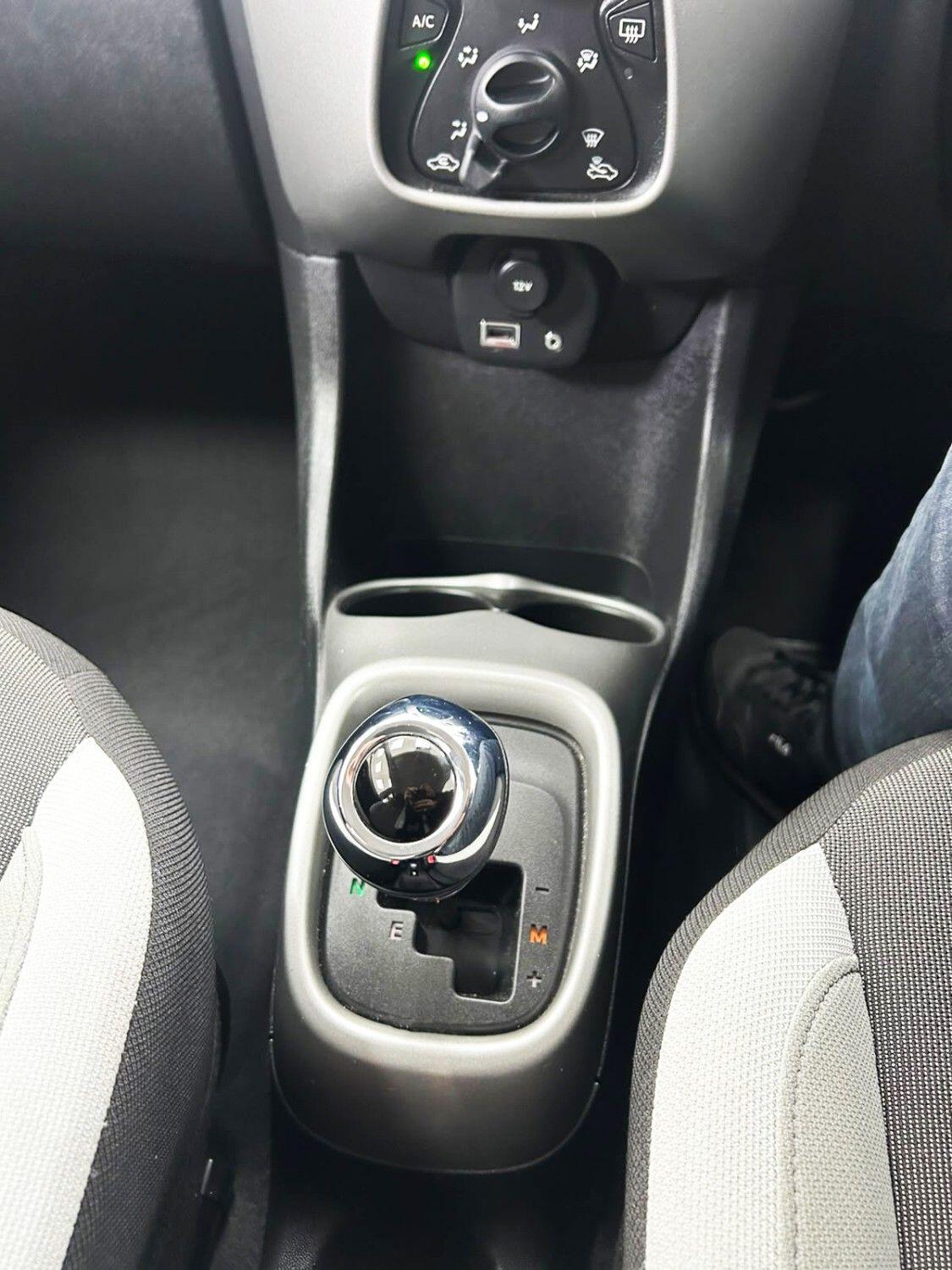 Toyota Aygo view 17