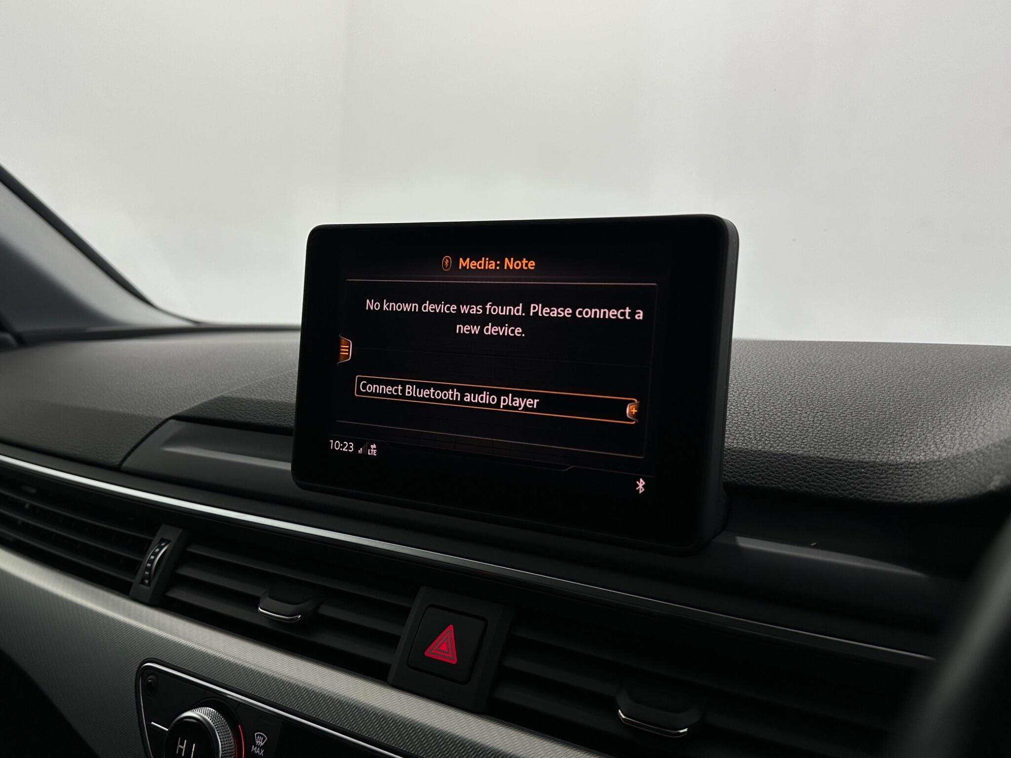 Audi A4 view 25