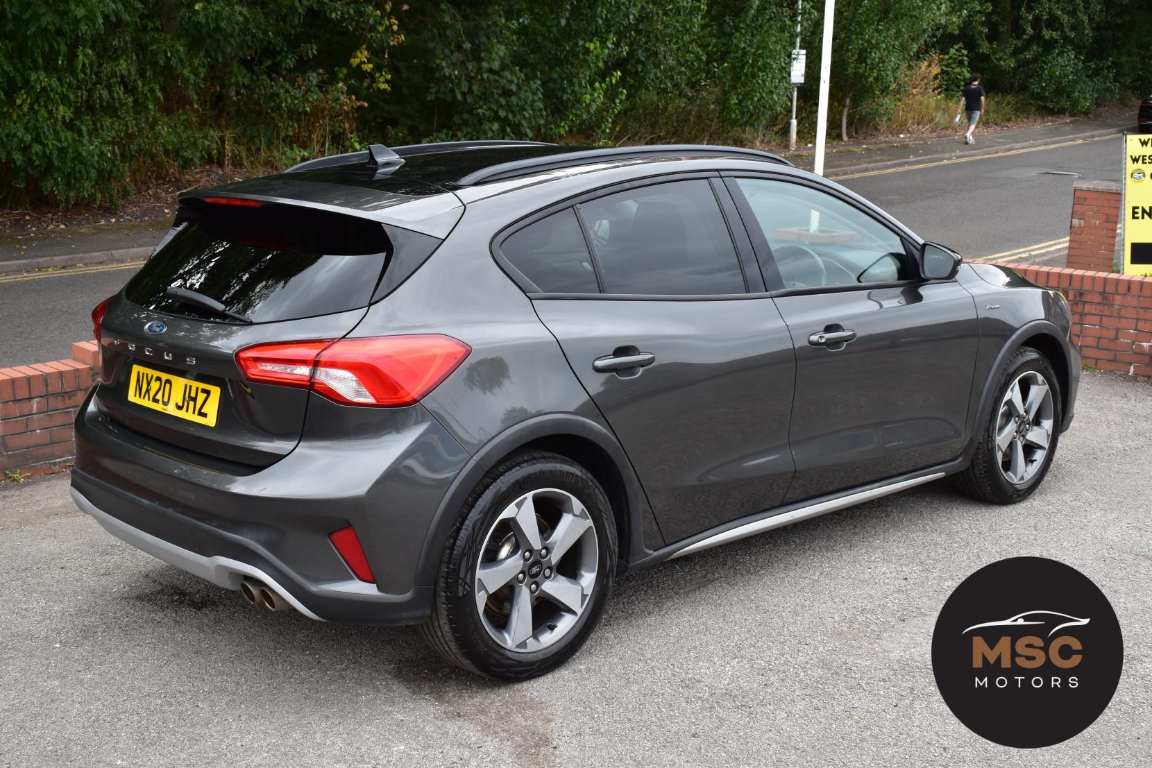 Ford Focus view 19