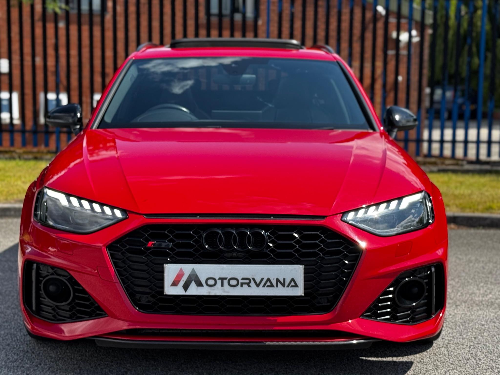 Audi RS4 view 2