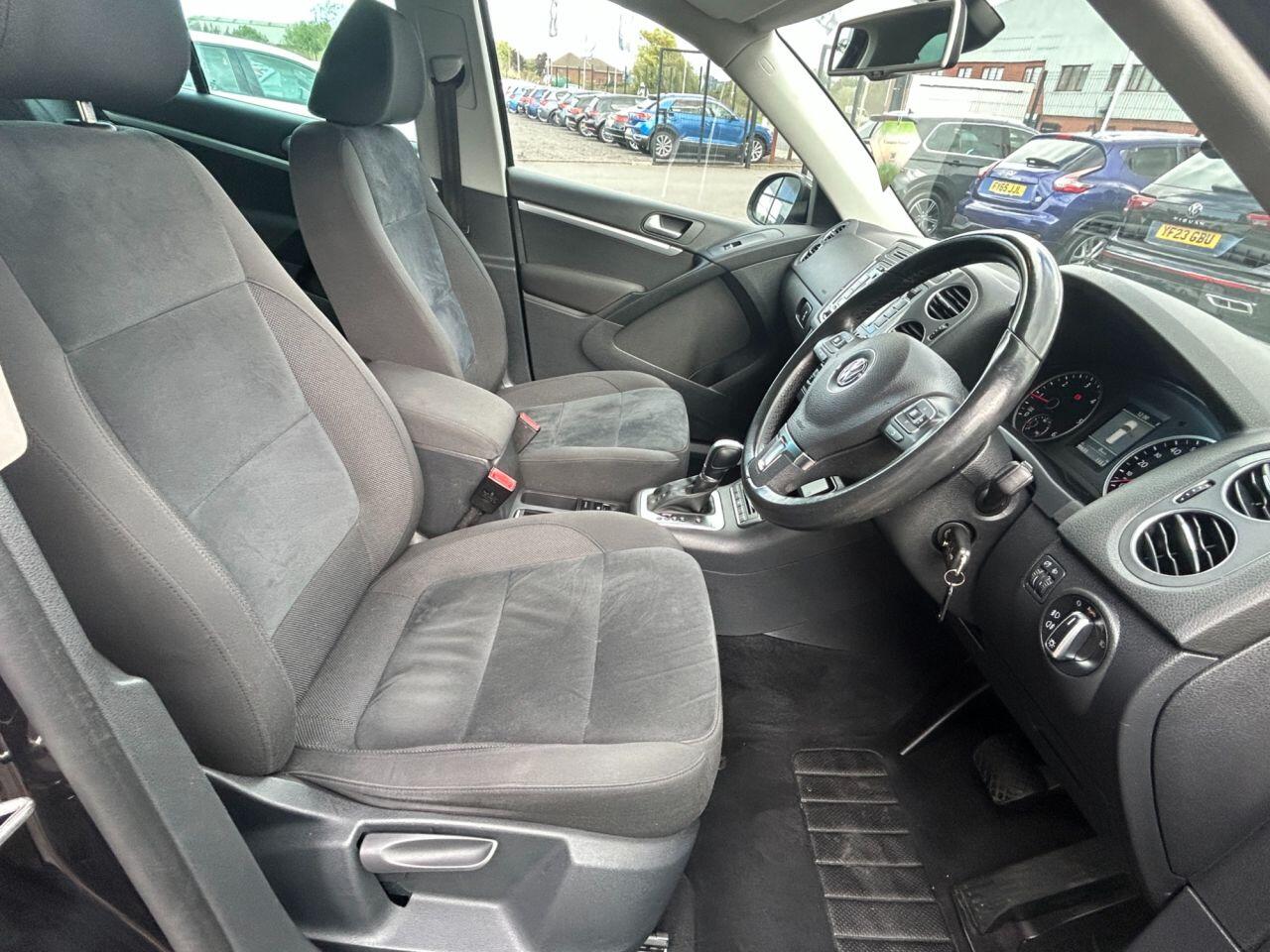 Volkswagen Tiguan view 11