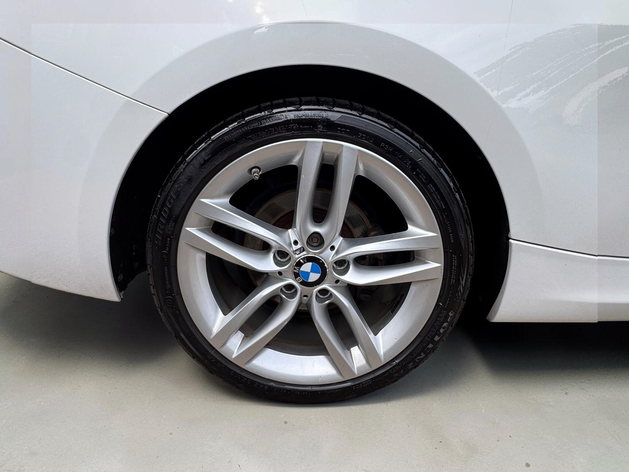 BMW 2 Series view 31