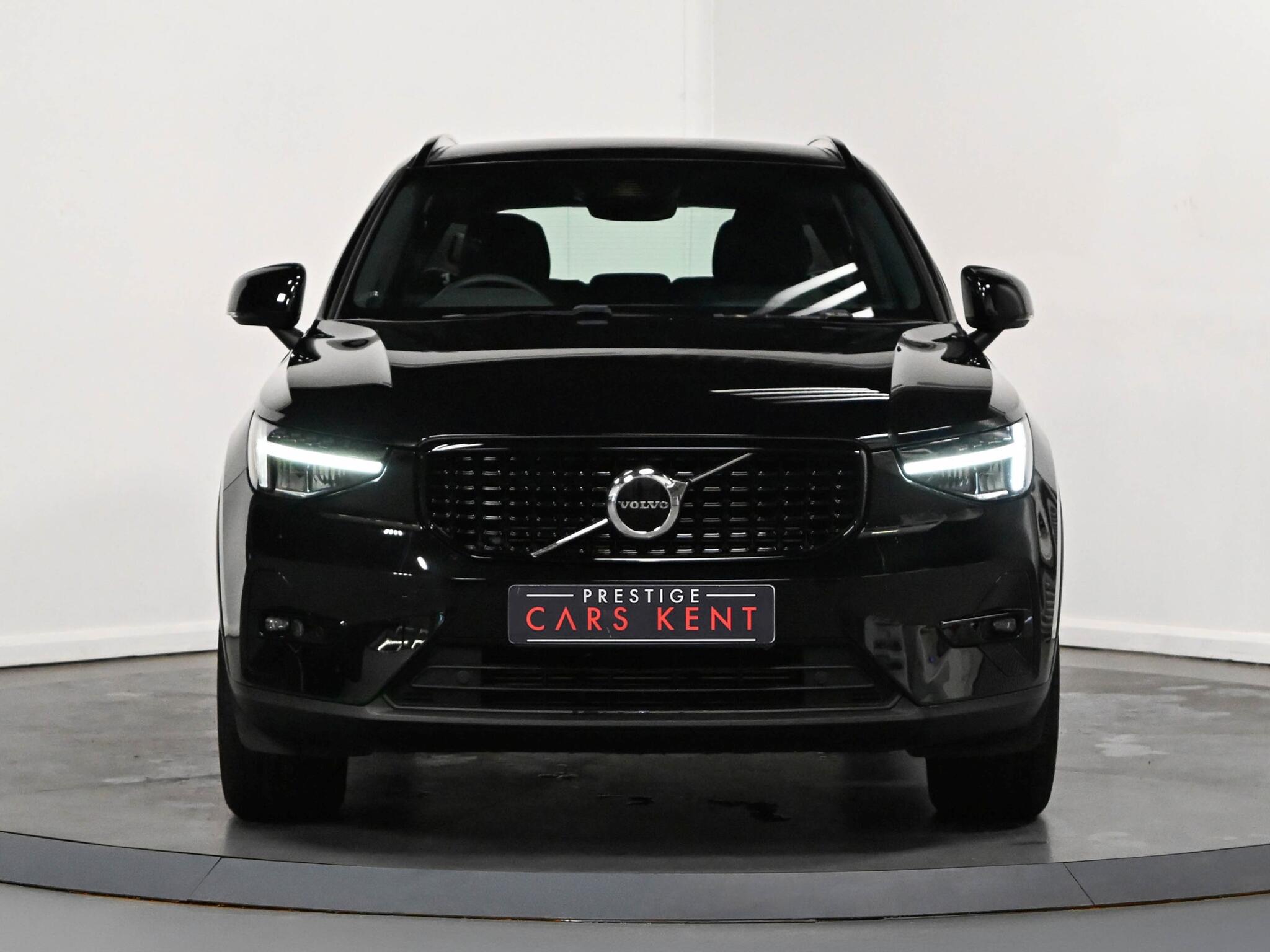 Volvo XC40 view 22