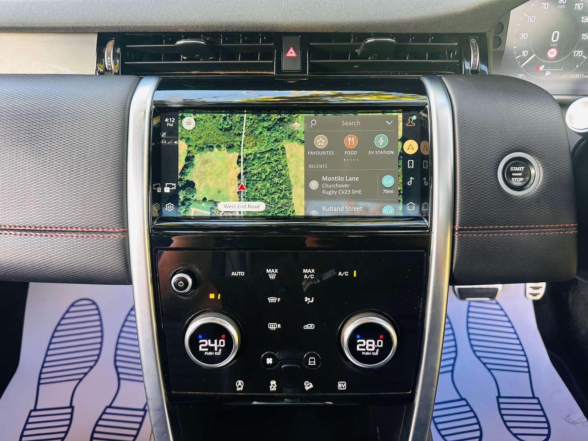 Land Rover Discovery Sport view 12