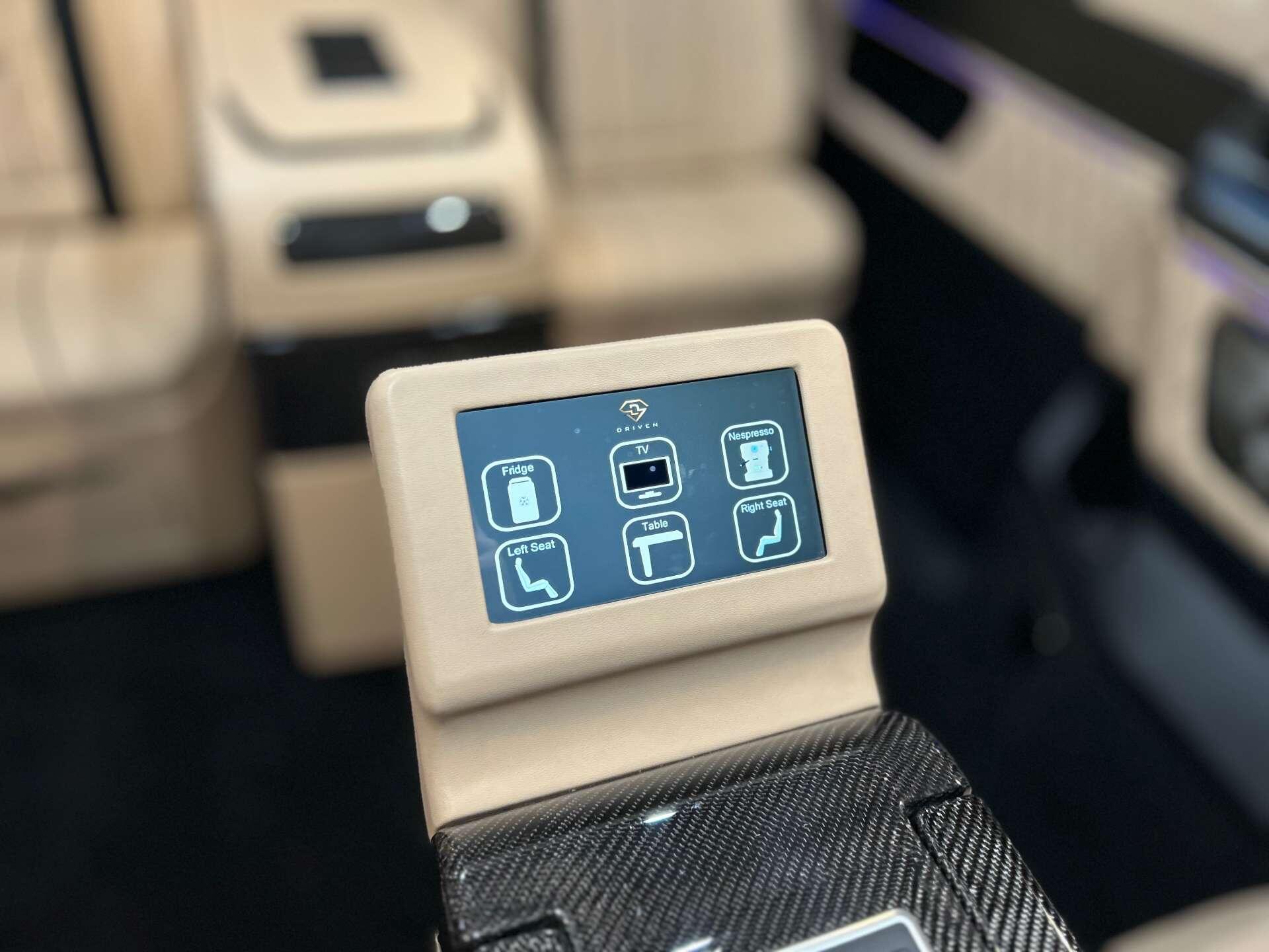 Mercedes-Benz V Class view 16