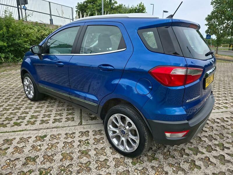 Ford Ecosport view 12