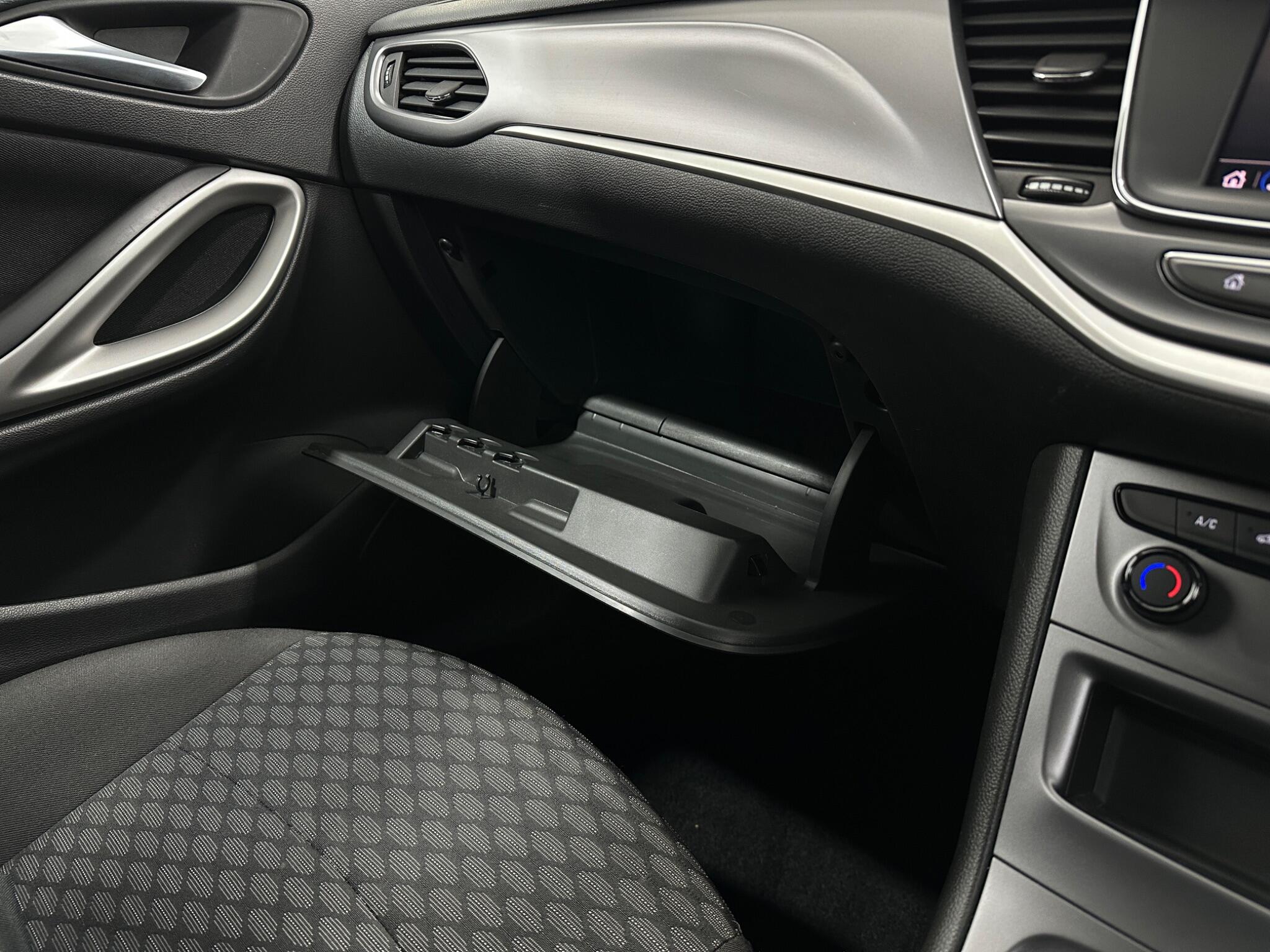 Vauxhall Astra view 27
