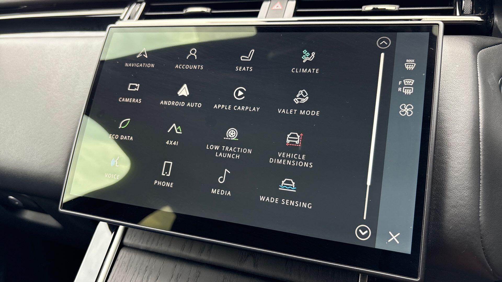 Land Rover Range Rover Velar view 36