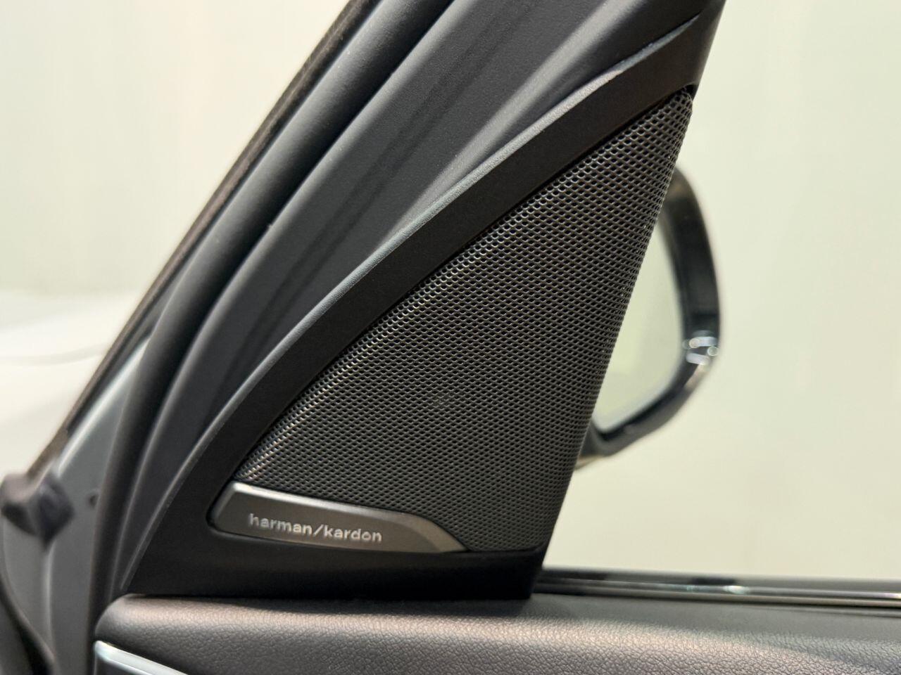 BMW X3 view 21