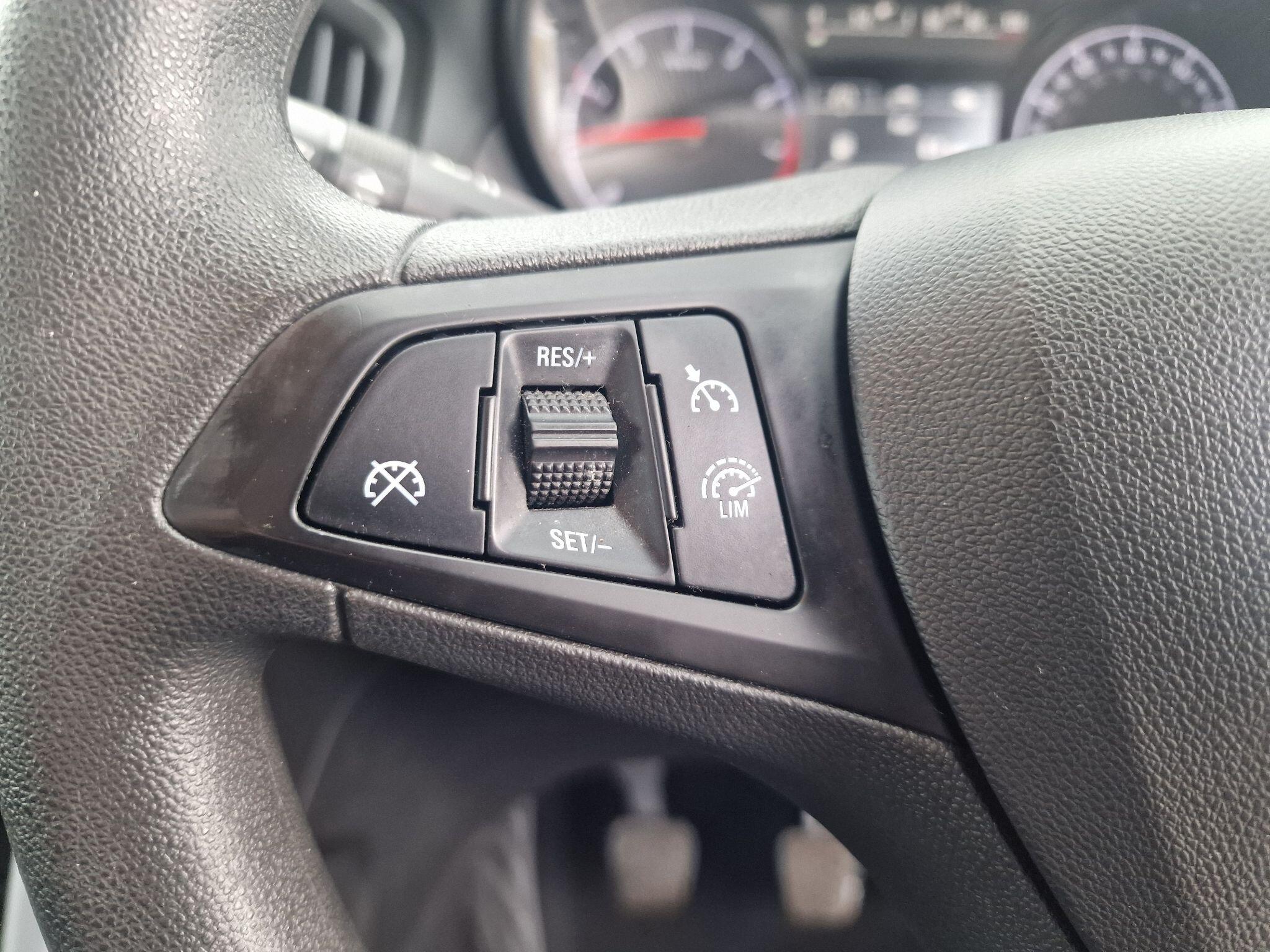 Vauxhall Zafira Tourer view 36