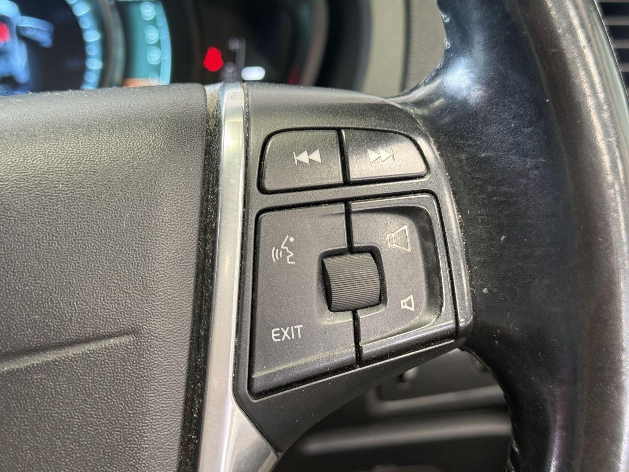 Volvo V40 view 27