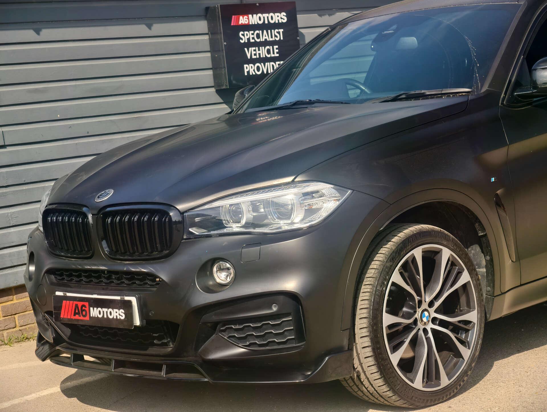 BMW X6 view 59