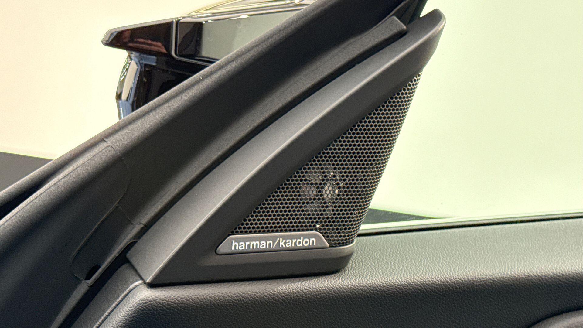 BMW 2 Series view 20