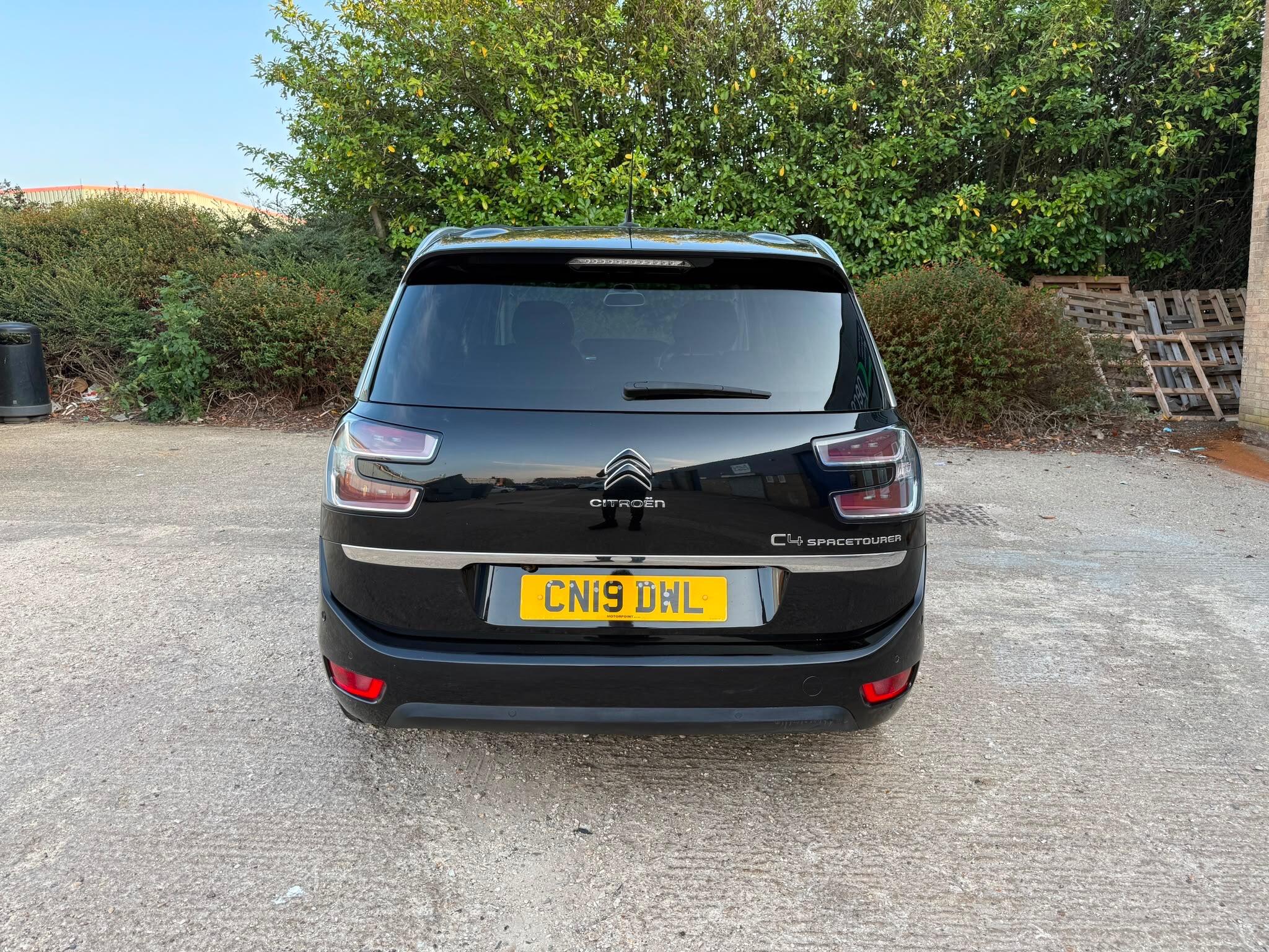 Citroen Grand C4 Spacetourer view 23