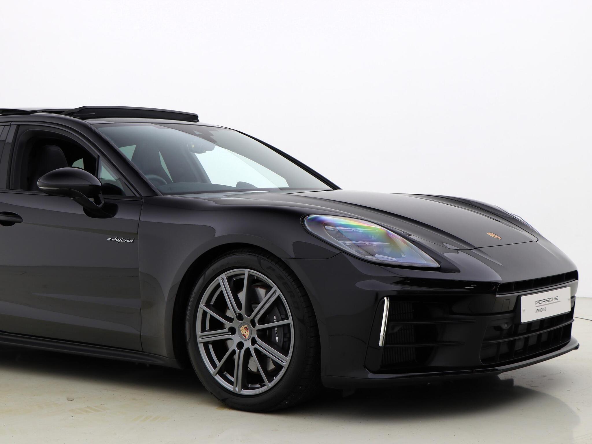 Porsche Panamera view 10