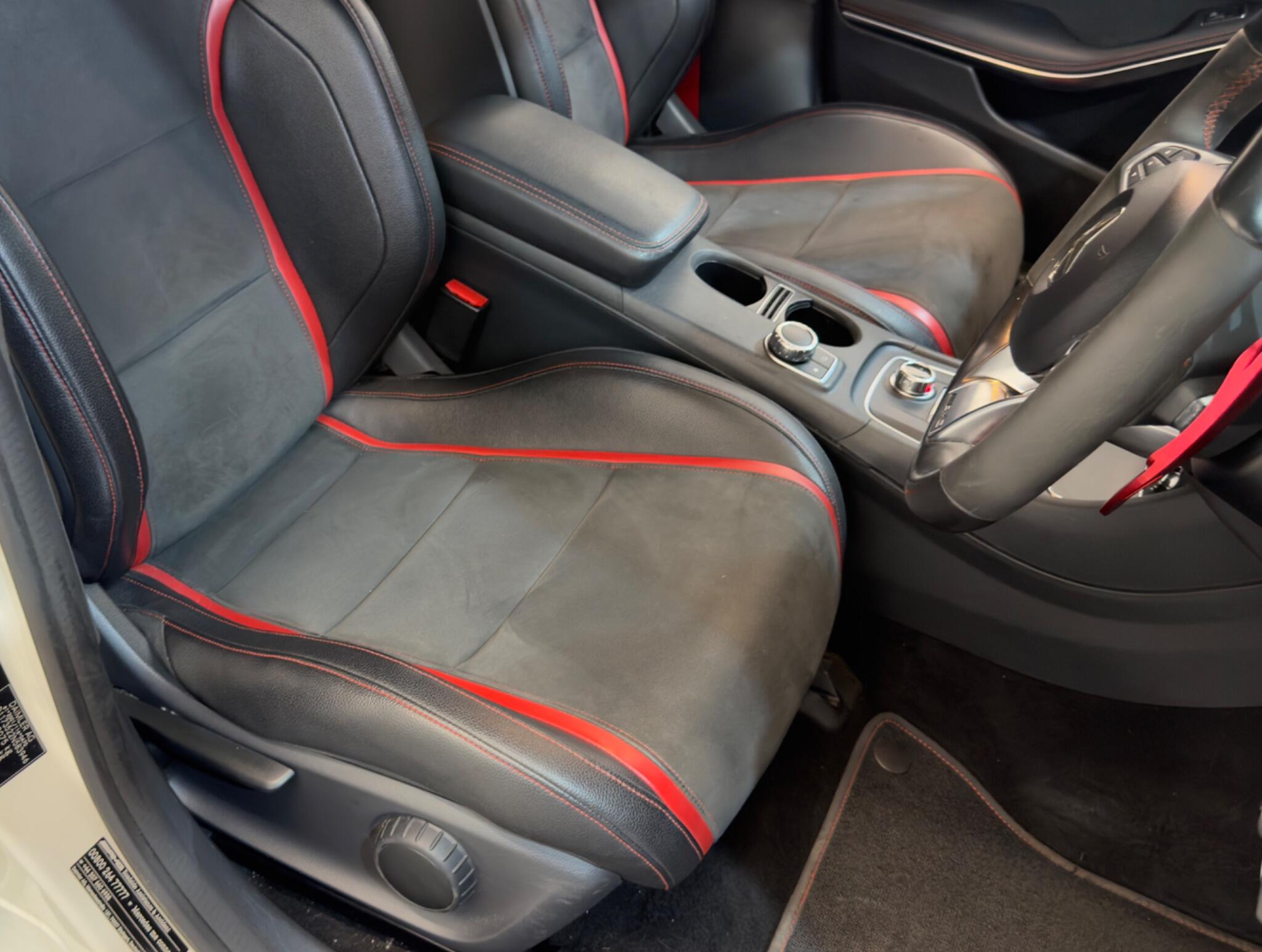 Mercedes-Benz Cla view 27