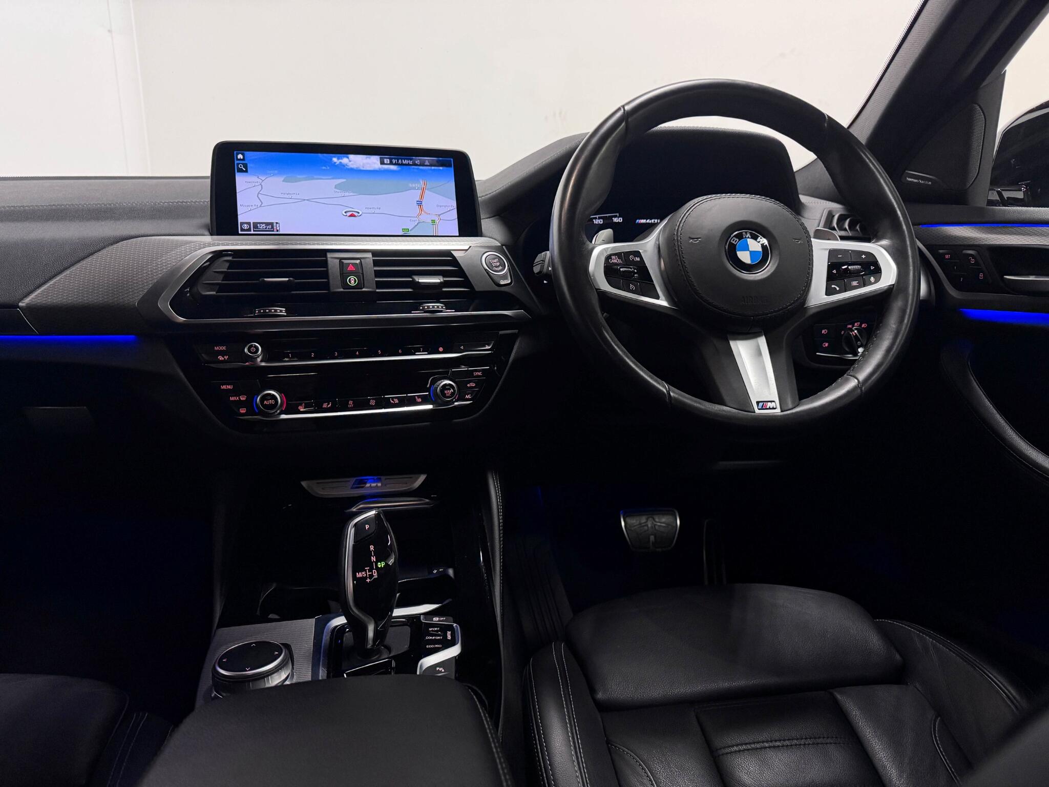 BMW X4 view 13
